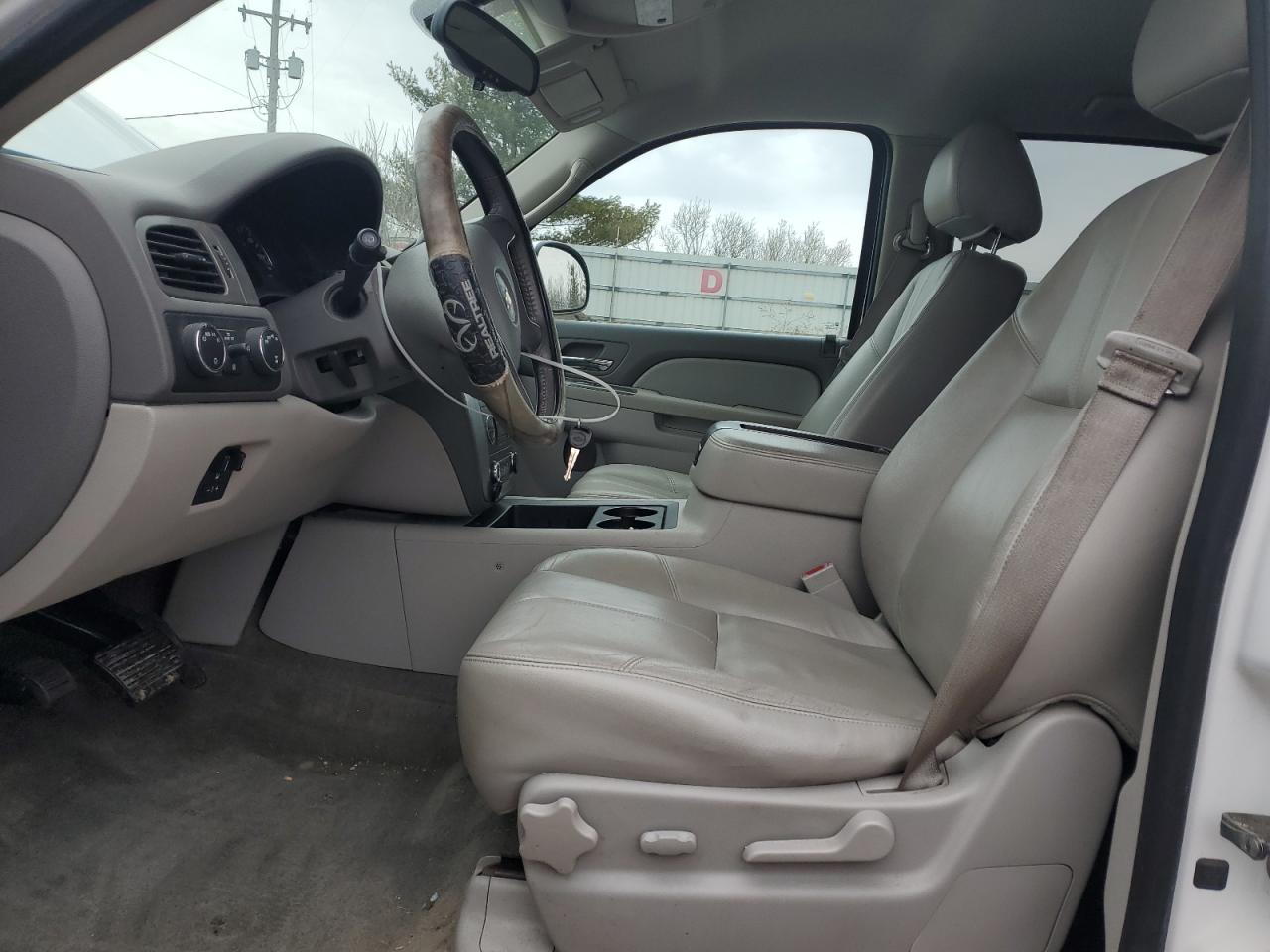 2013 Chevrolet Tahoe - Image 7
