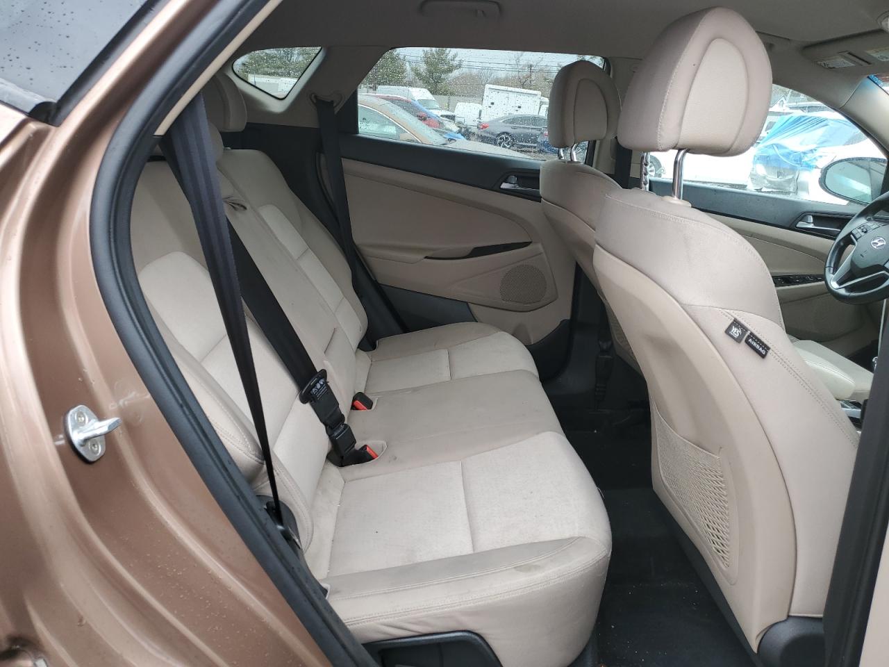 2017 Hyundai Tucson - Image 11