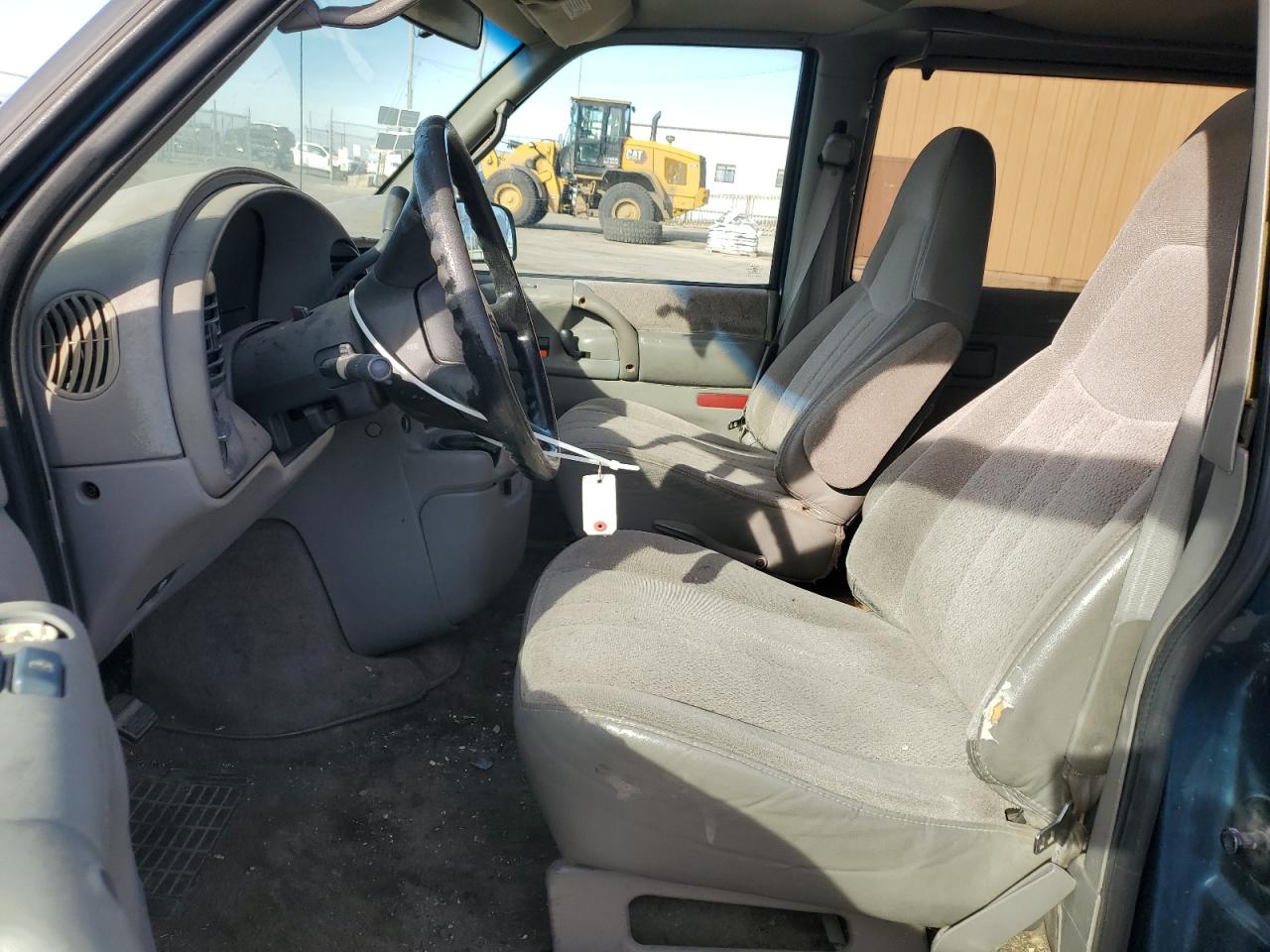 2000 Chevrolet Astro - Image 7