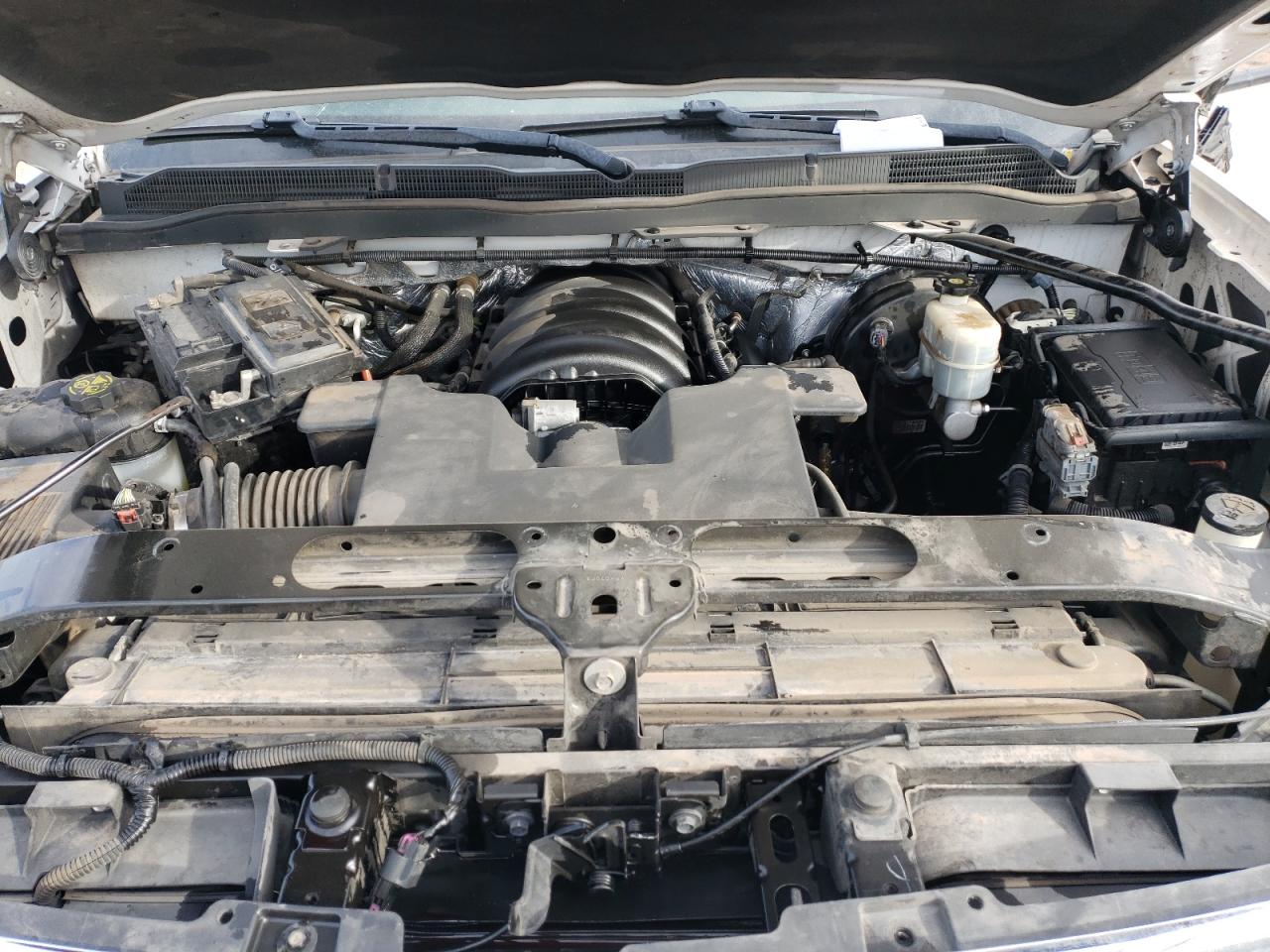2015 Chevrolet Silverado - Image 12