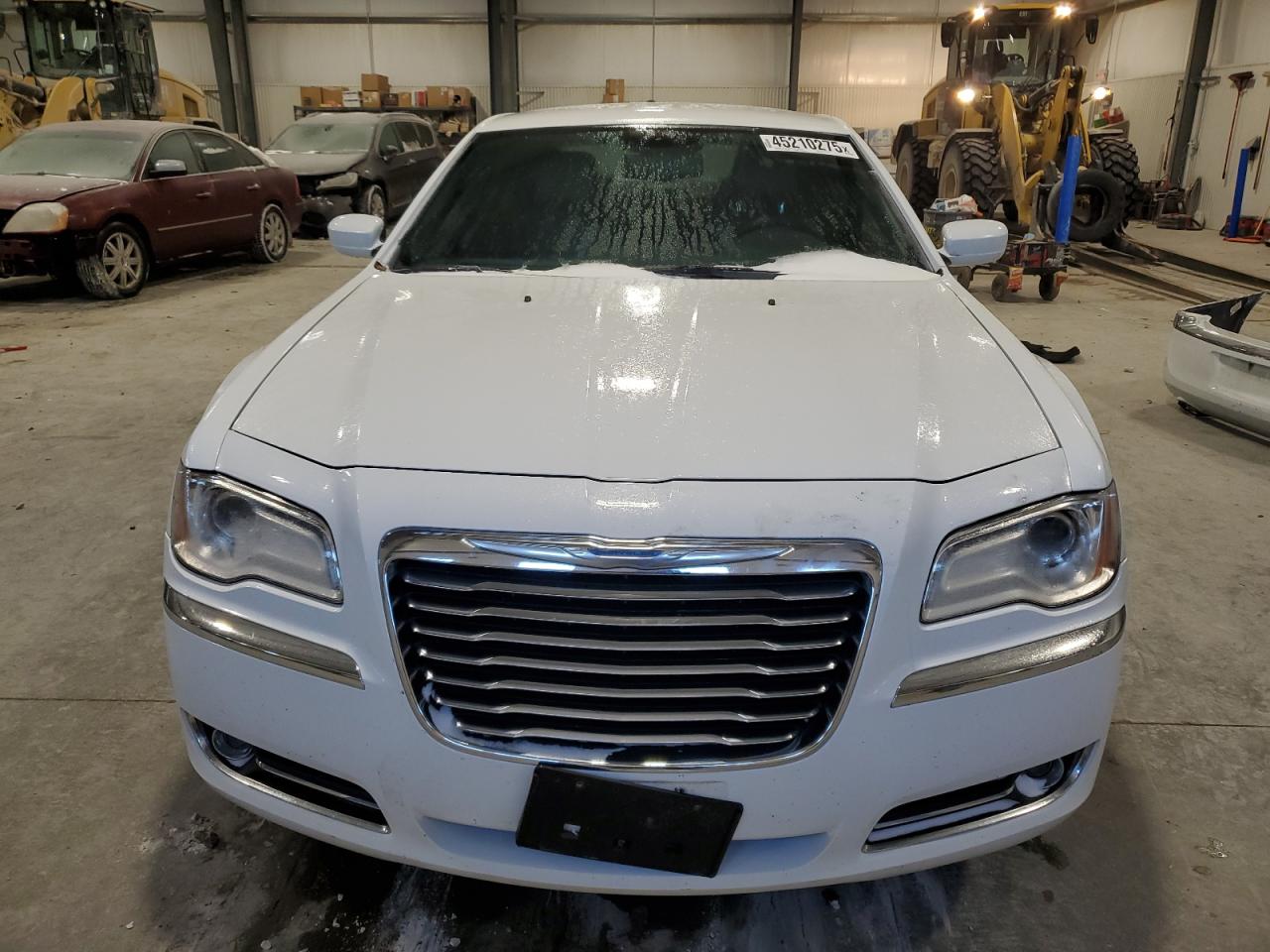 2014 Chrysler 300 - Image 5