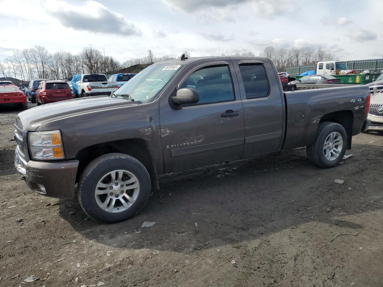 2007 Chevrolet Silverado - Image 1