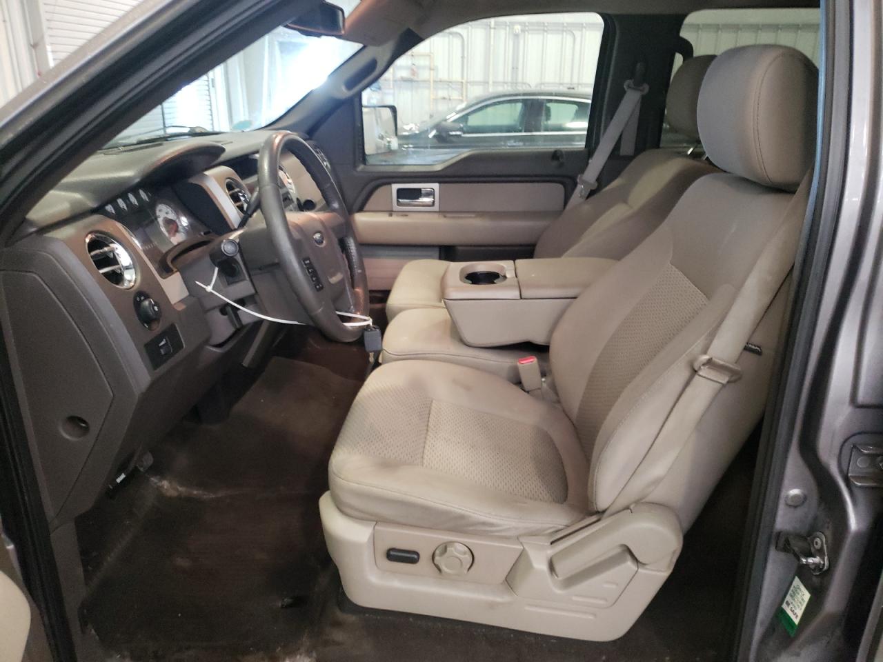 2010 Ford F-150 - Image 7
