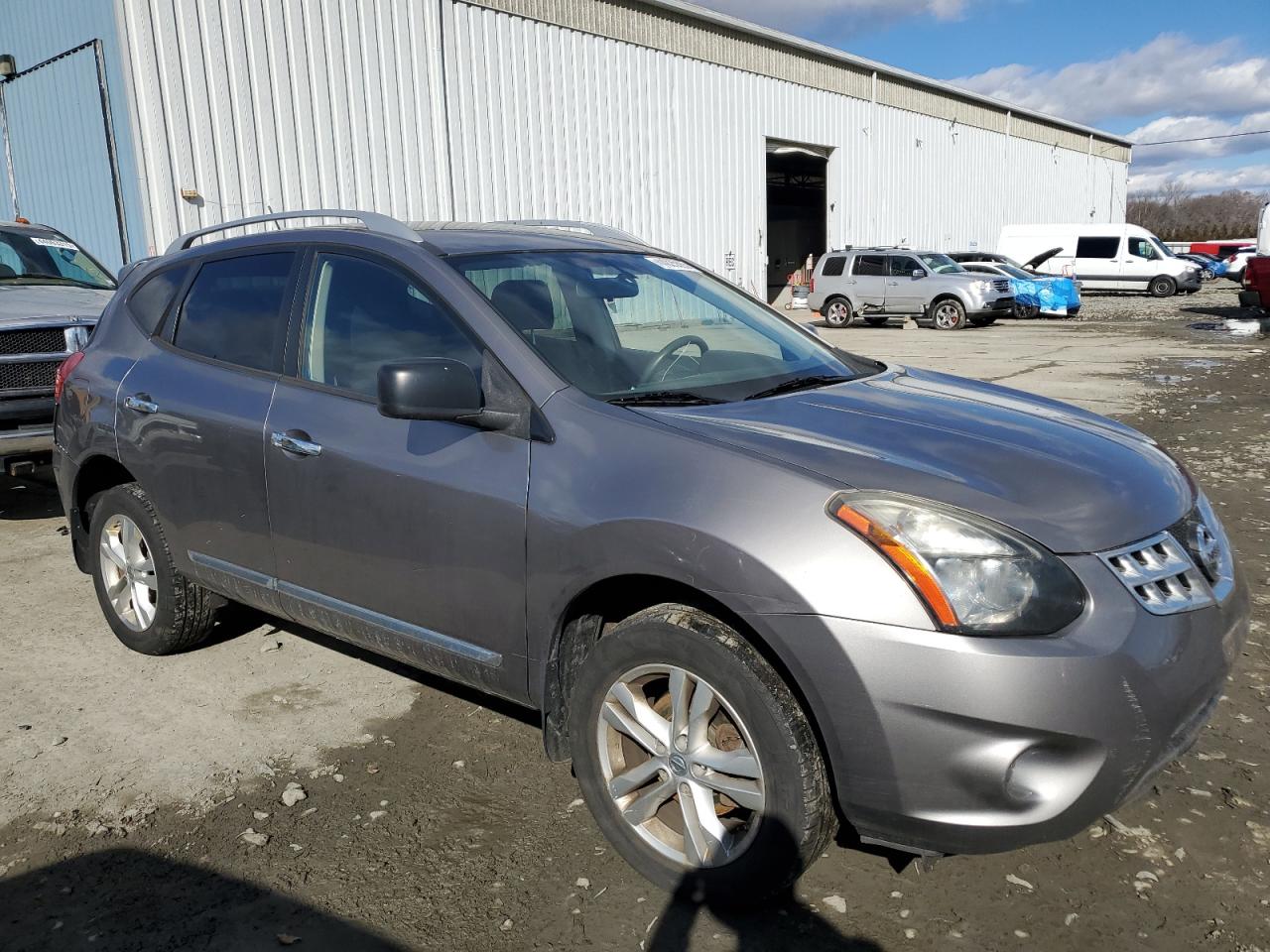 2015 Nissan Rogue - Image 4
