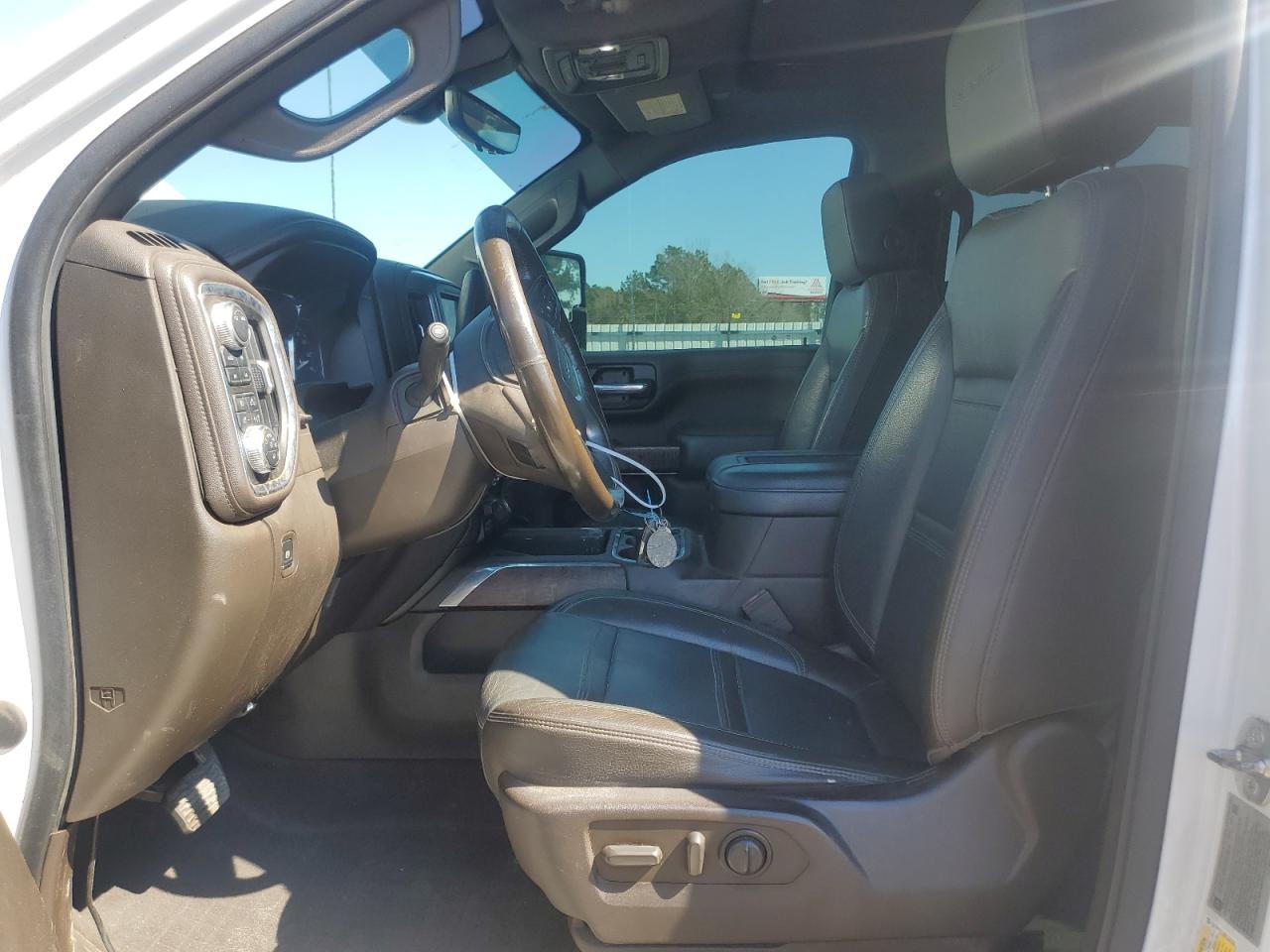 2021 GMC Sierra - Image 7