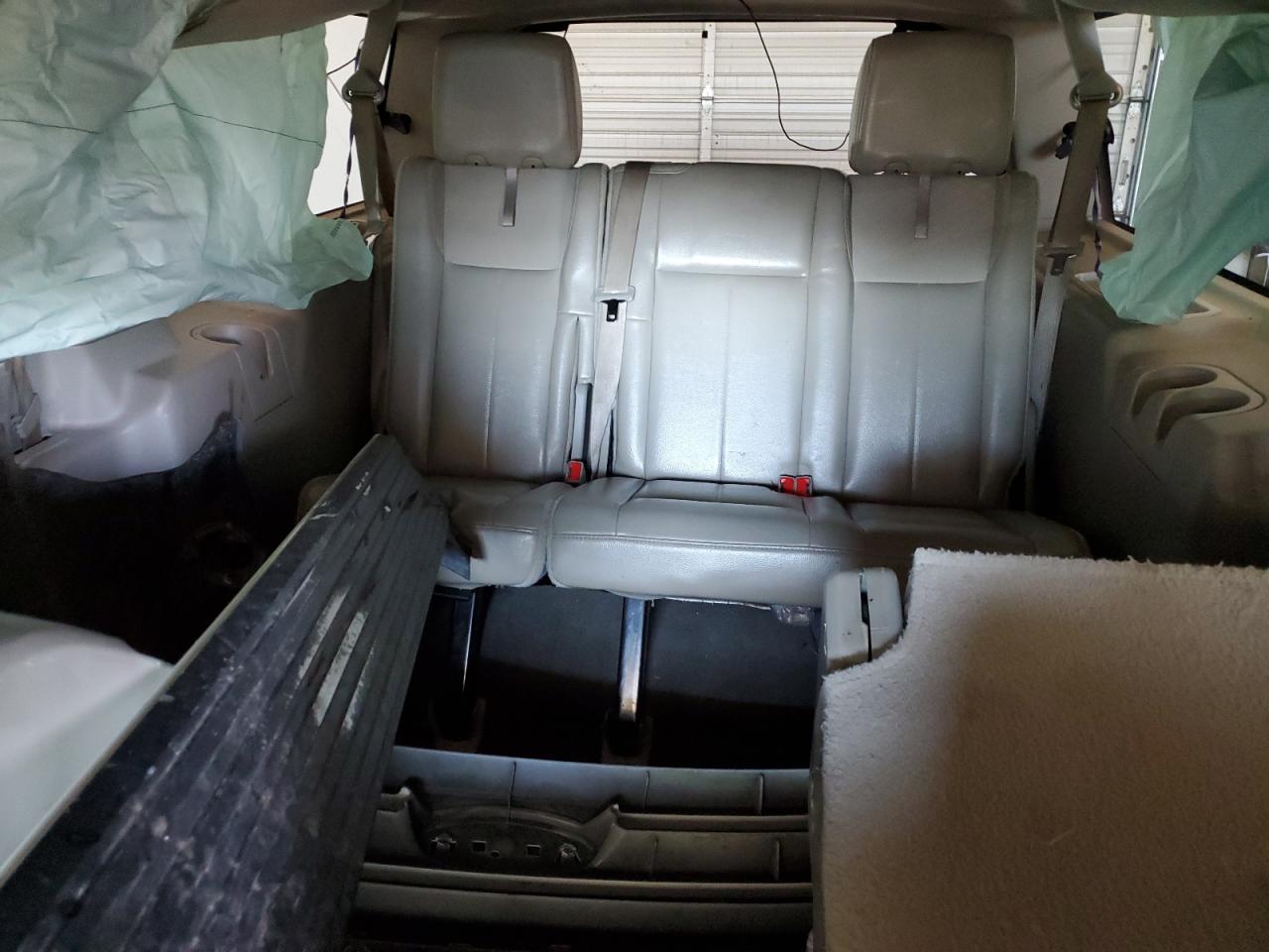 2010 Ford Expedition - Image 10