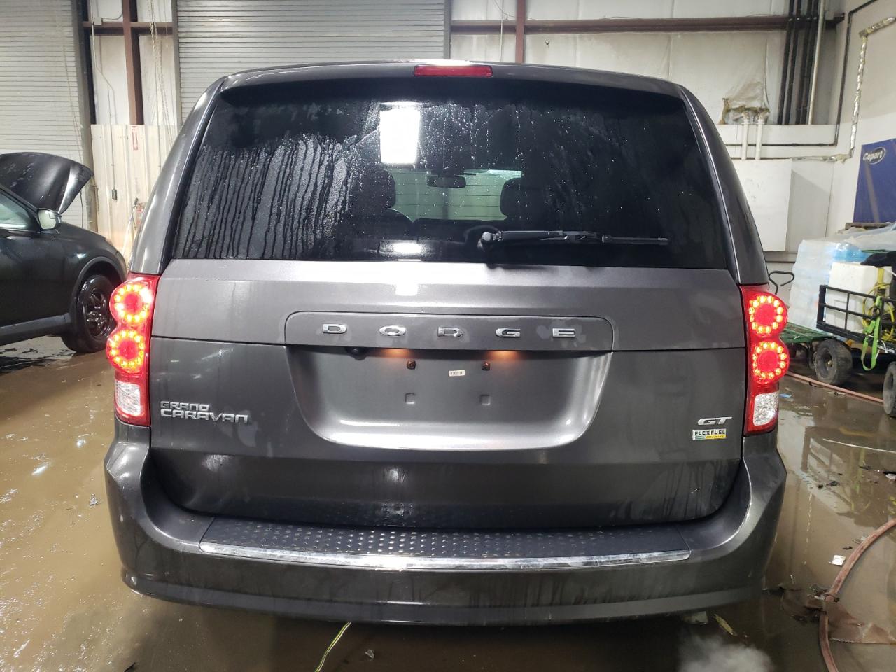 2019 Dodge Caravan - Image 6
