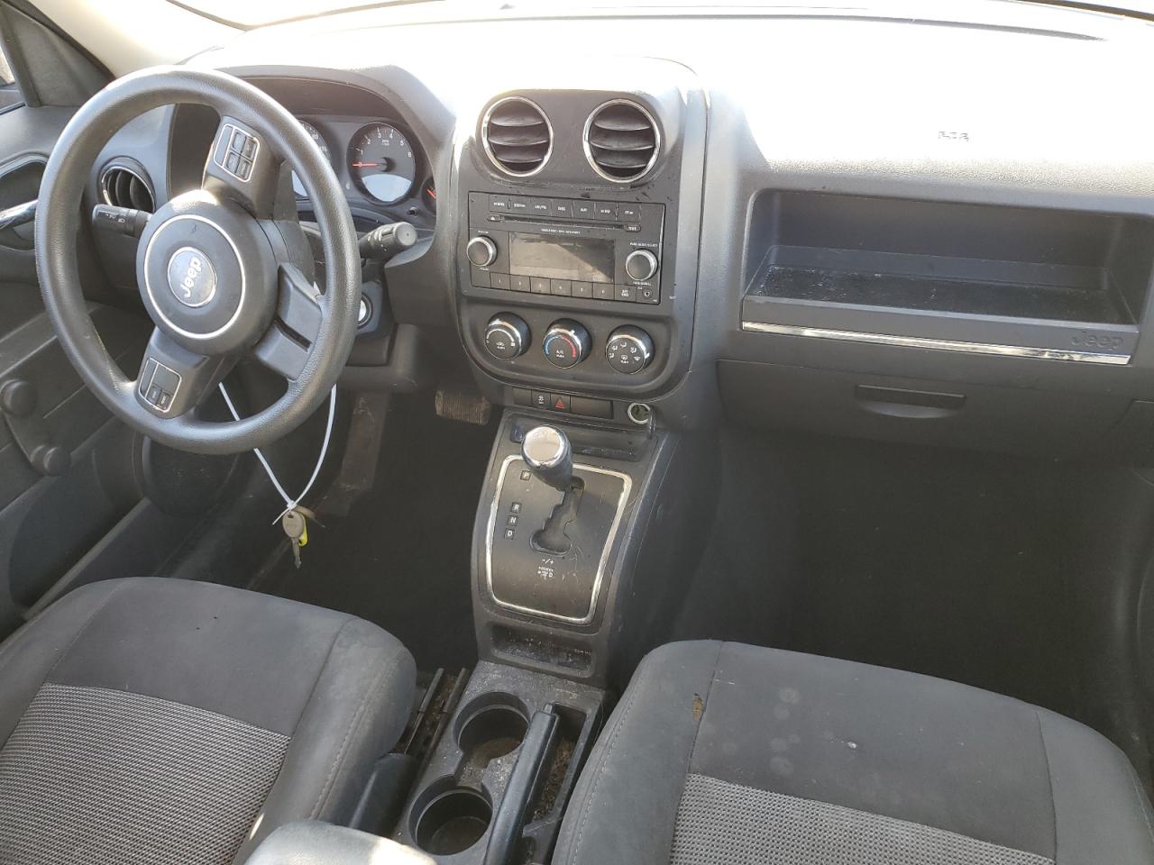 2012 Jeep Liberty (Patriot) - Image 8