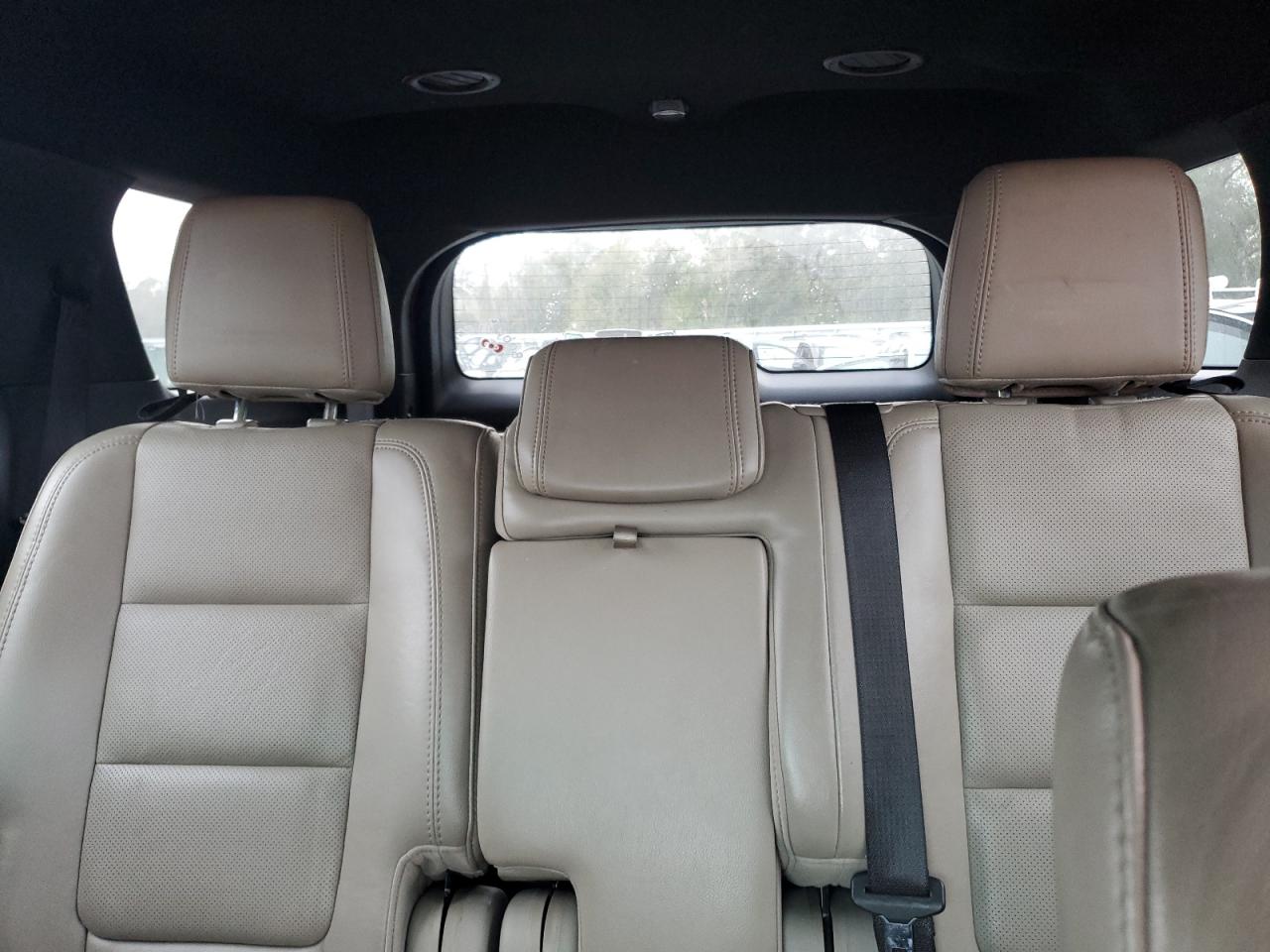 2012 Ford Explorer - Image 10