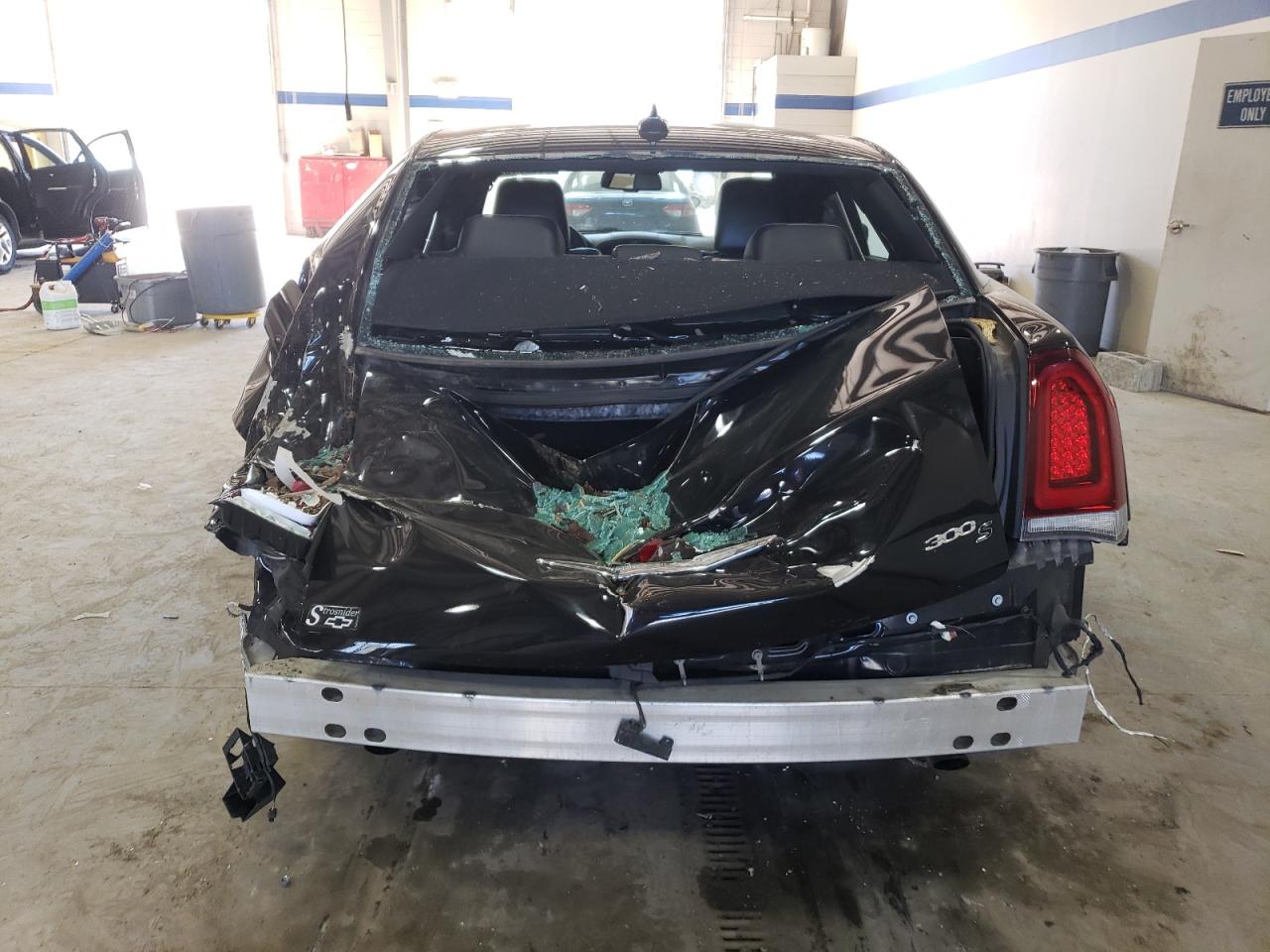 2020 Chrysler 300 - Image 6