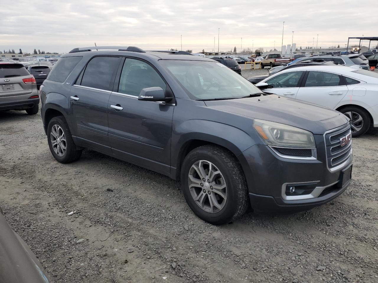 2013 GMC Acadia - Image 4