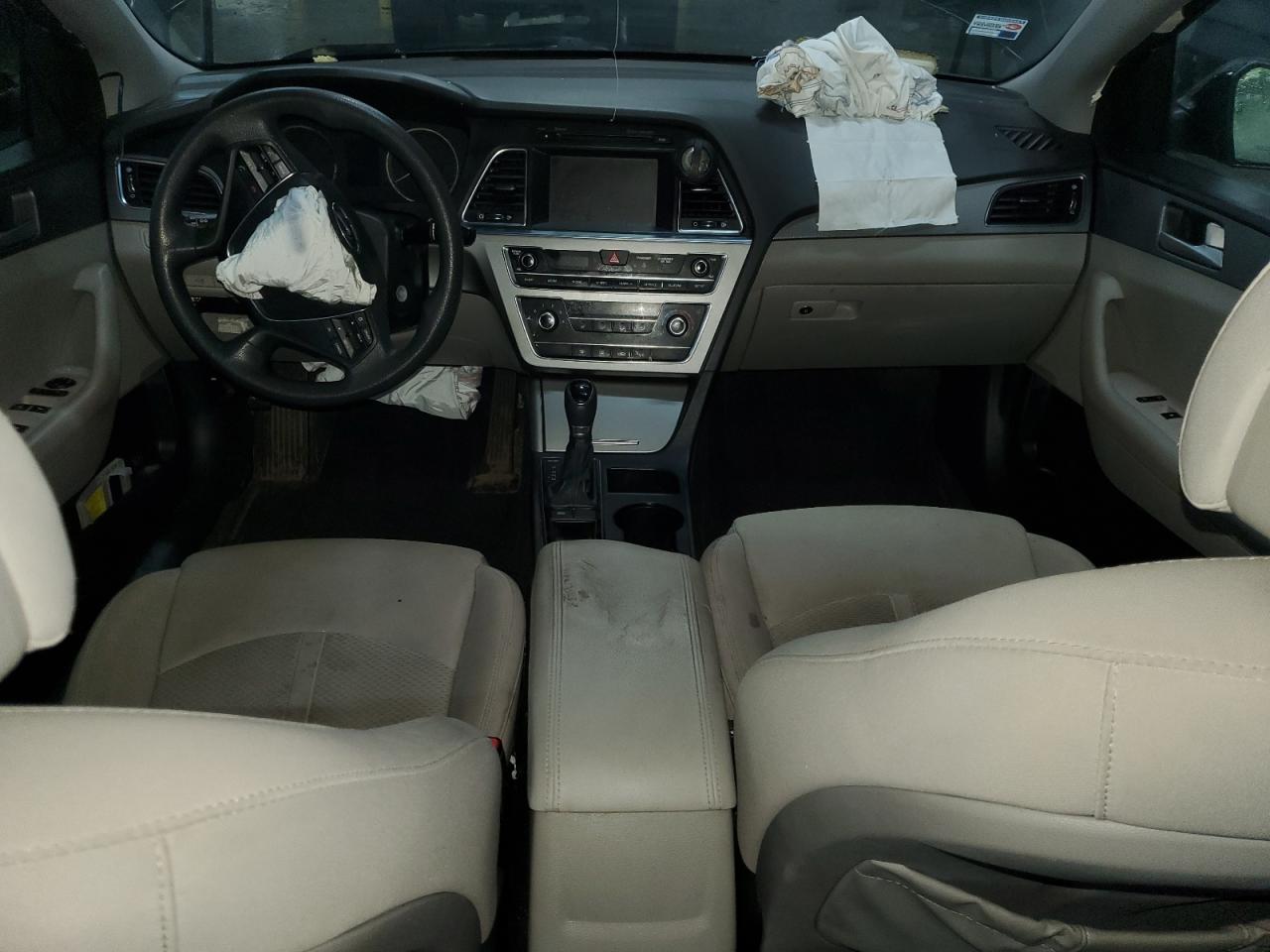 2016 Hyundai Sonata - Image 8
