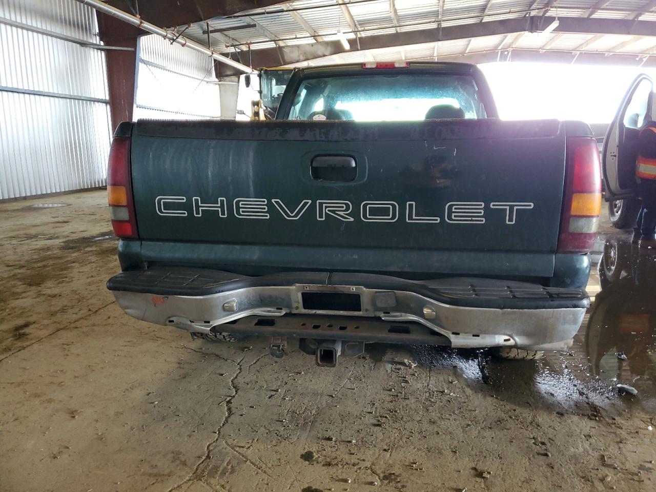 2001 Chevrolet Silverado - Image 6