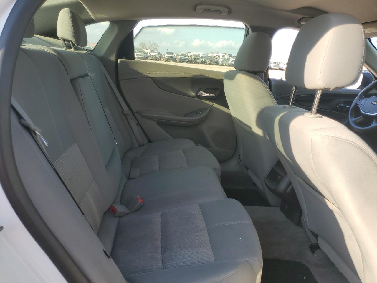 2015 Chevrolet Impala - Image 10