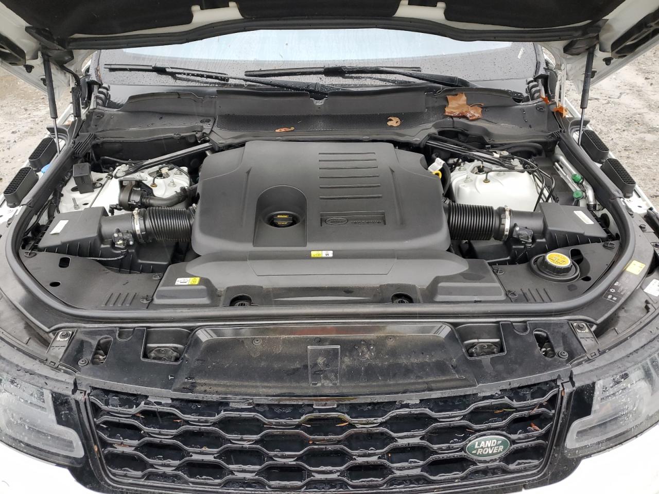 2019 Land Rover Range Rover - Image 13