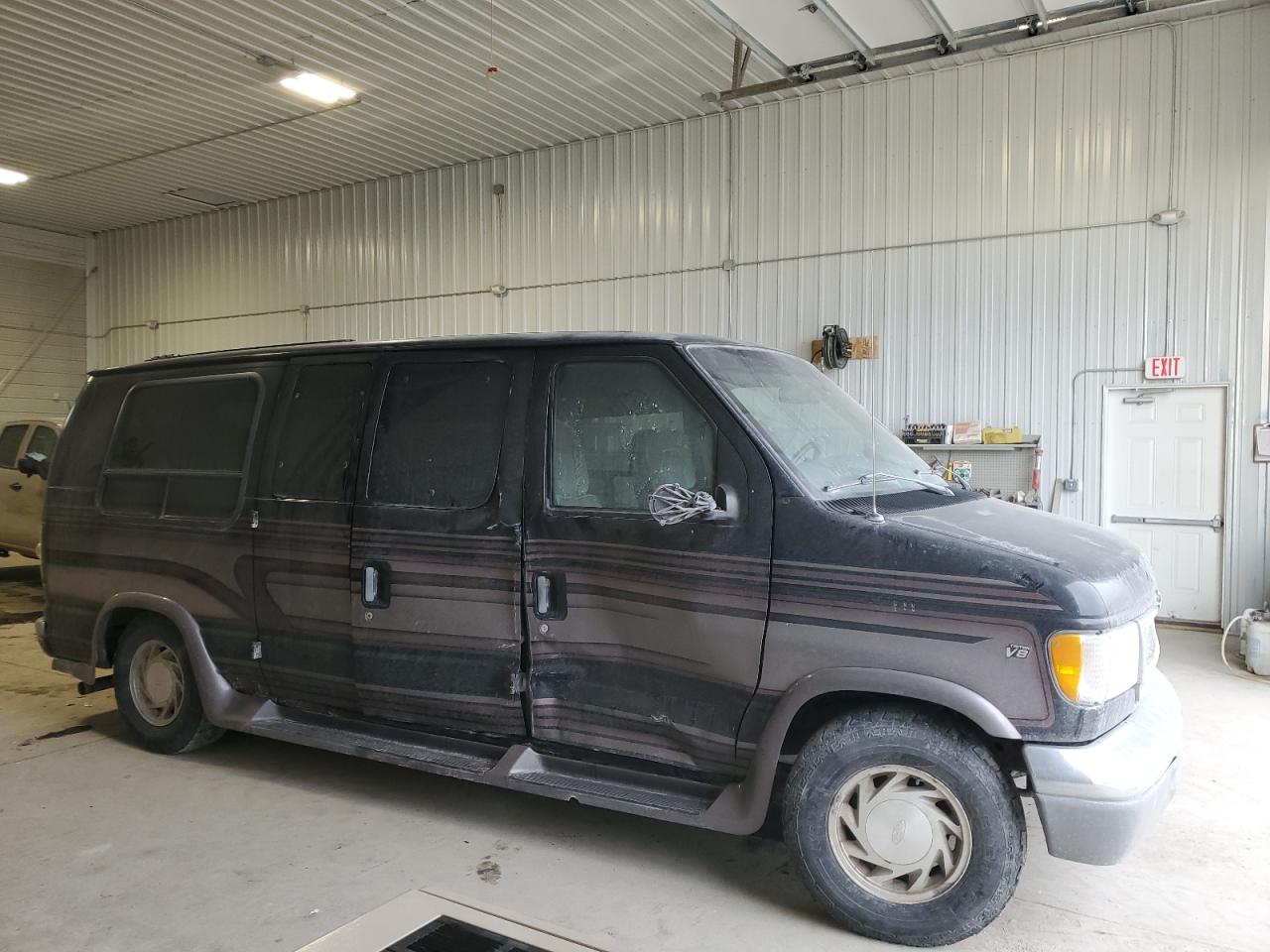 1998 Ford Econoline - Image 4