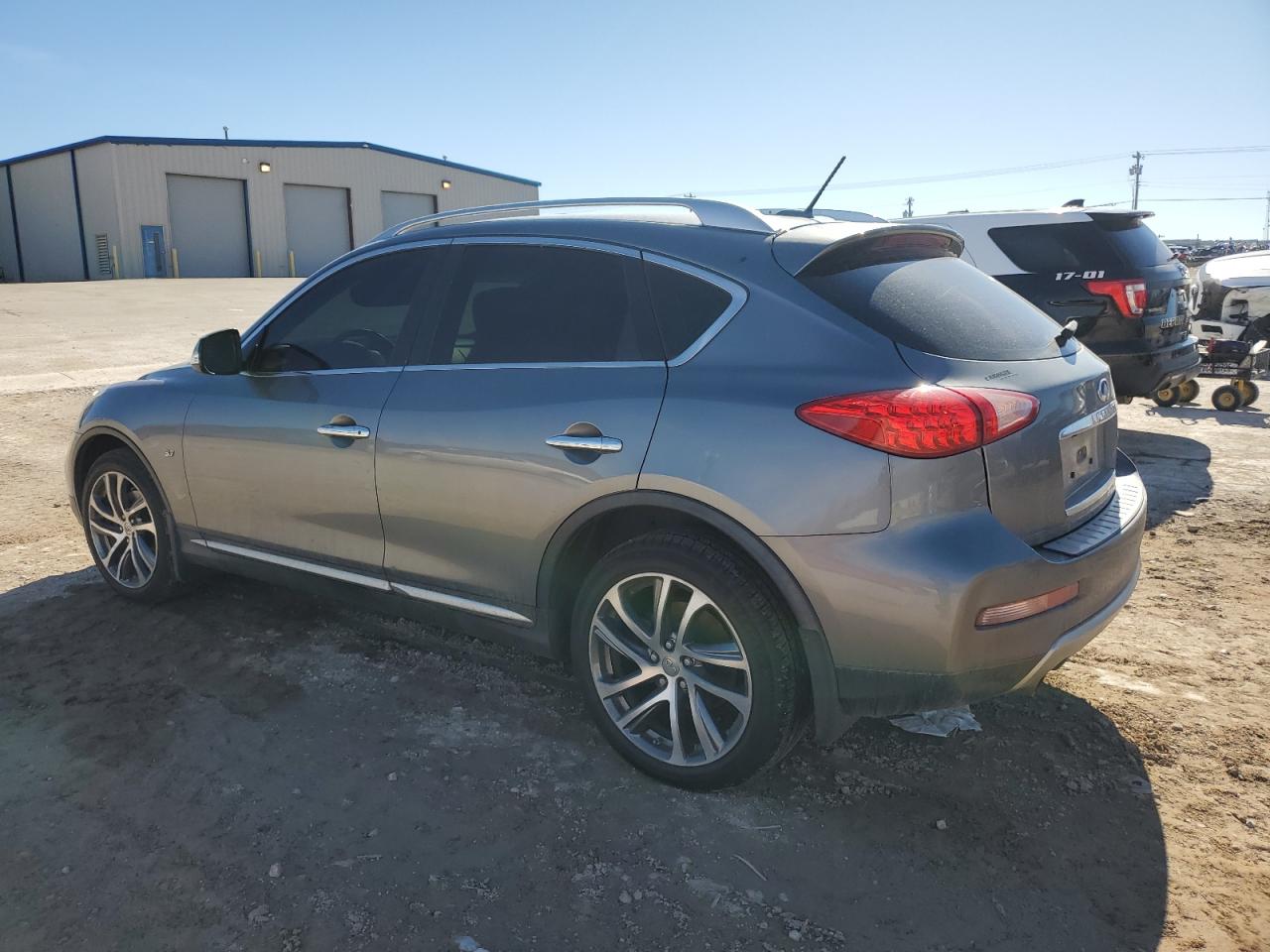 2017 Infiniti QX50 - Image 2