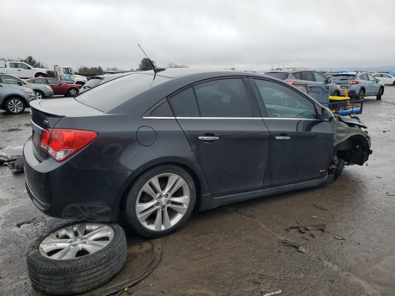 2013 Chevrolet Cruze - Image 3