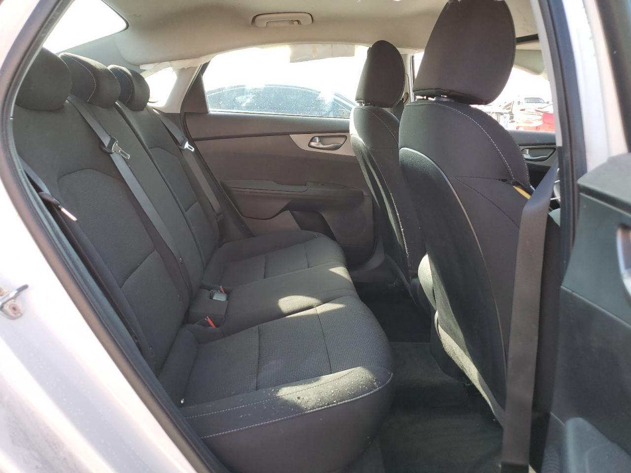 2021 Kia Forte - Image 10