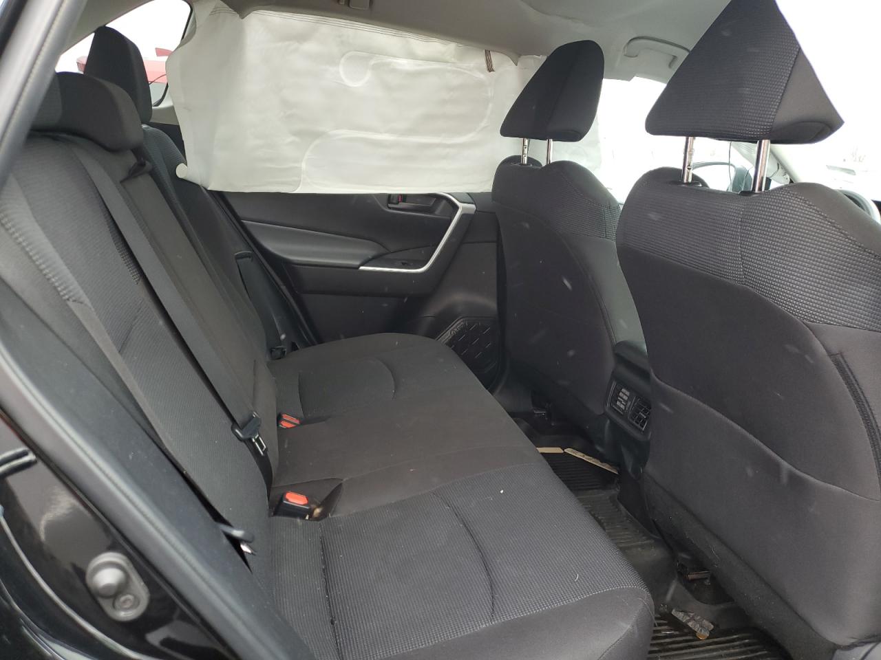 2022 Toyota RAV 4 - Image 10