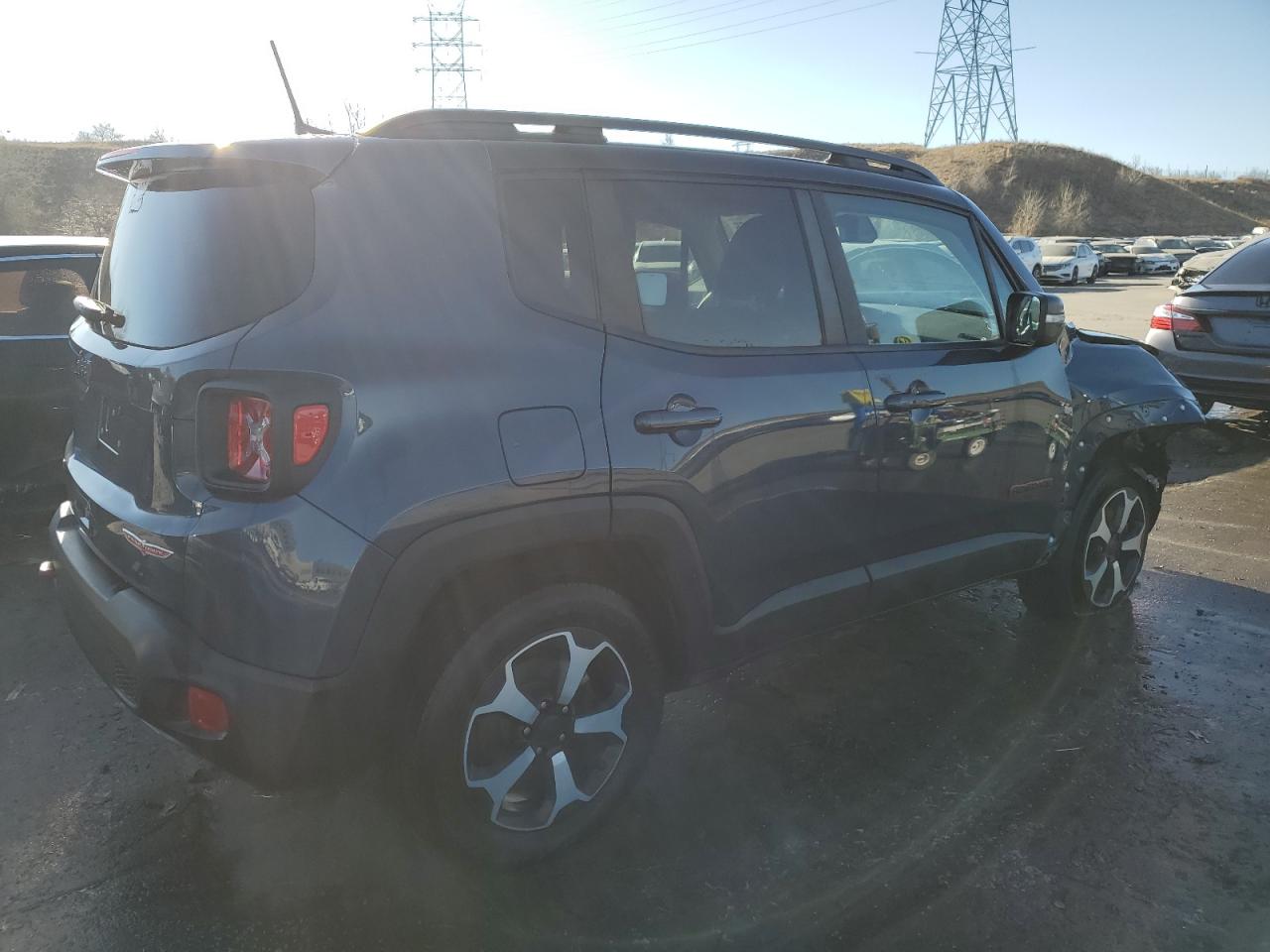 2021 Jeep Renegade - Image 3