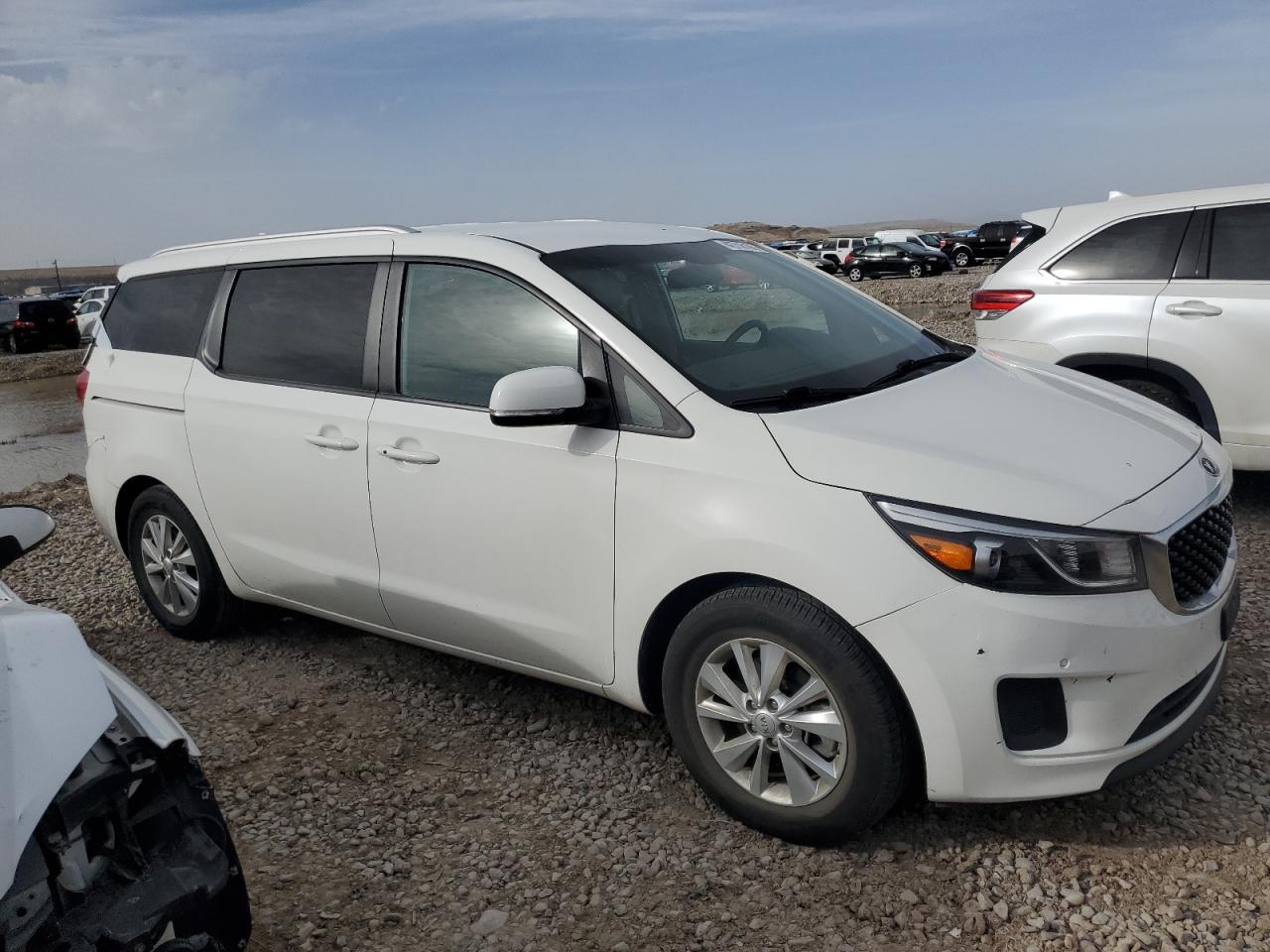 2017 Kia Sedona - Image 4