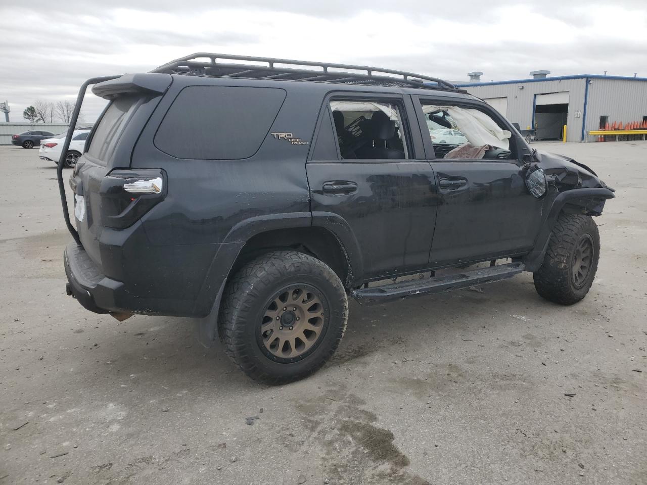 2017 Toyota 4Runner - Image 3