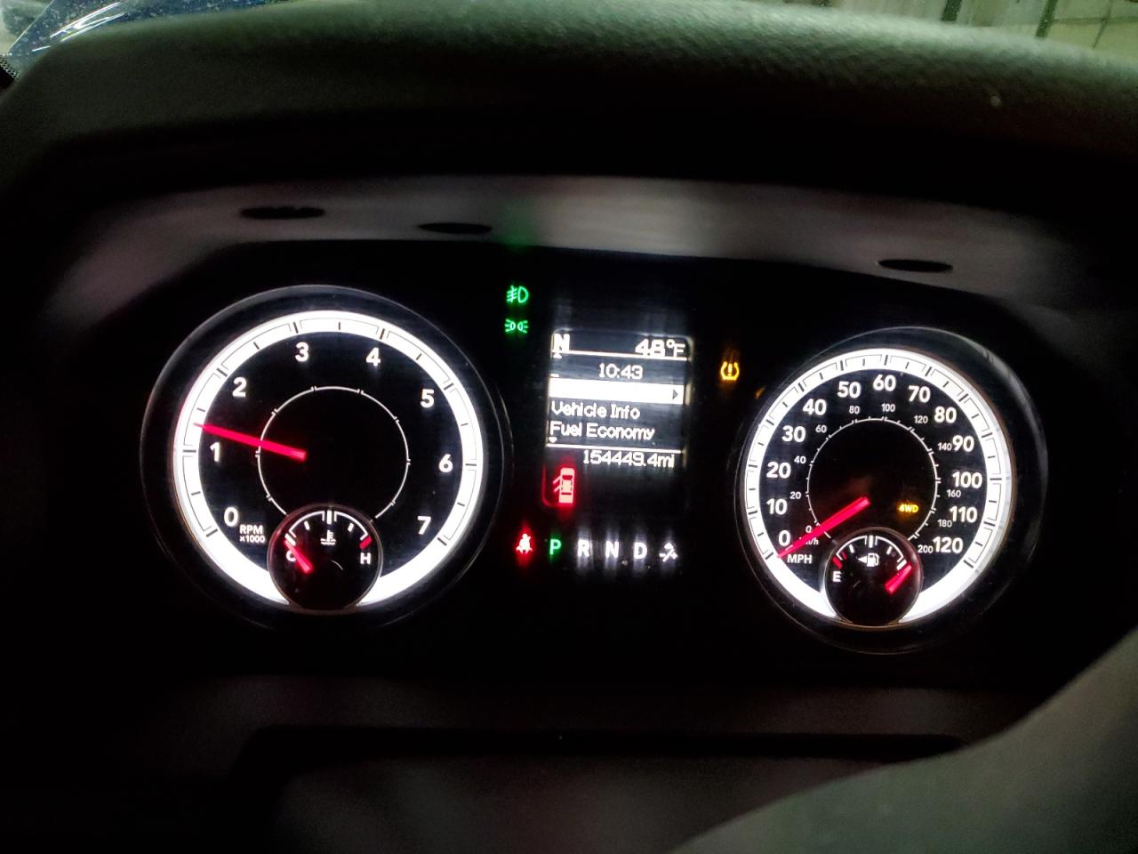 2015 RAM 1500 - Image 9