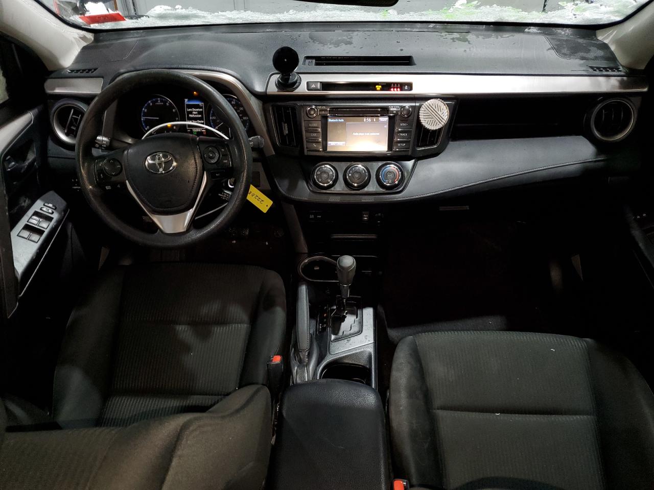 2018 Toyota RAV 4 - Image 8