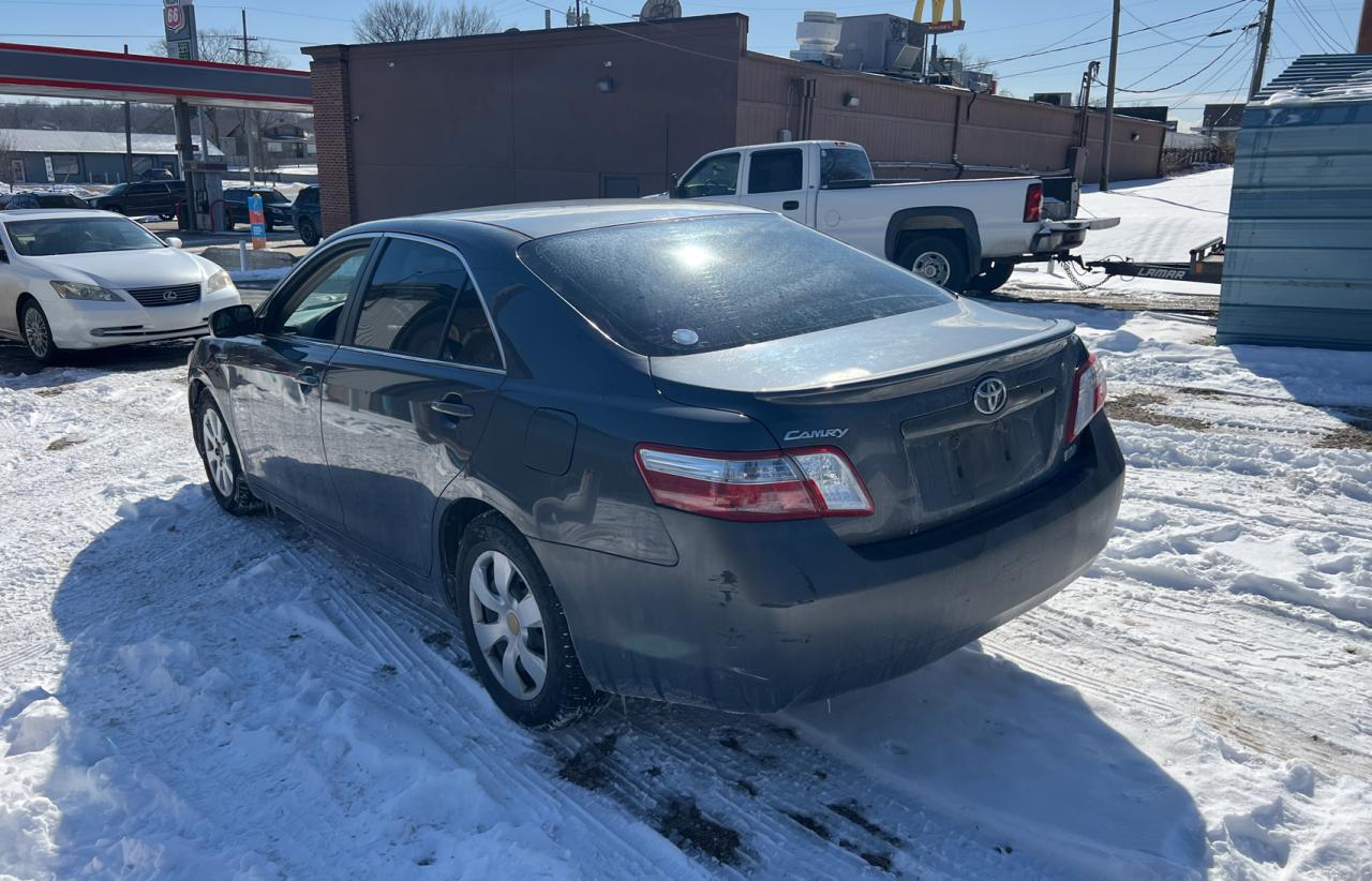 2009 Toyota Camry - Image 3