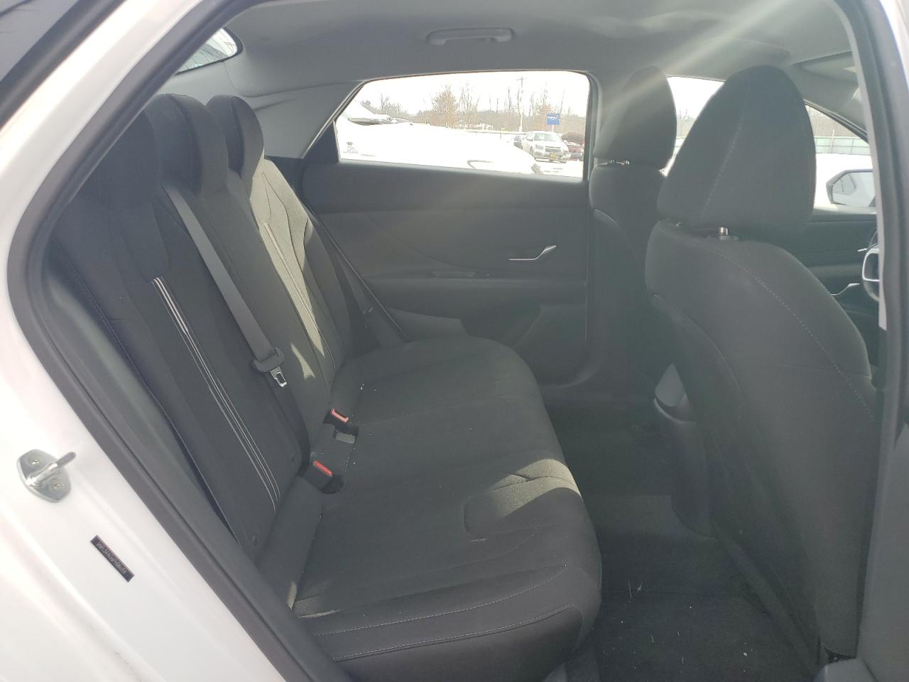 2023 Hyundai Elantra - Image 10
