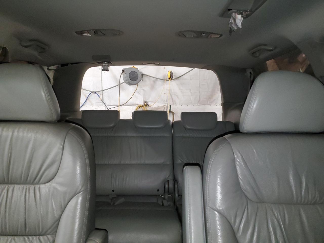 2007 Honda Odyssey - Image 10