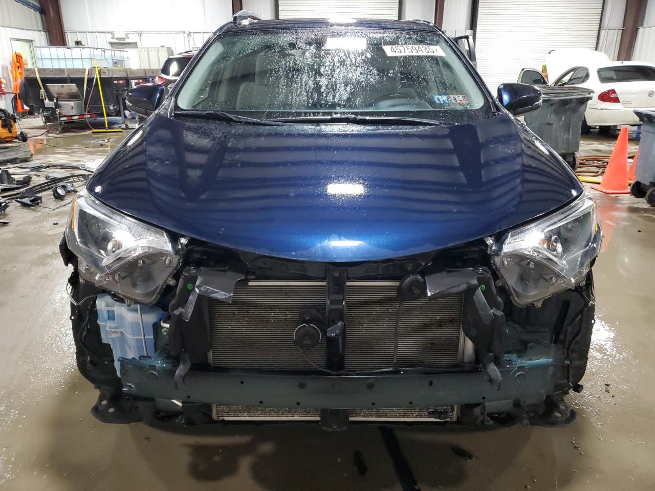 2018 Toyota RAV 4 - Image 5