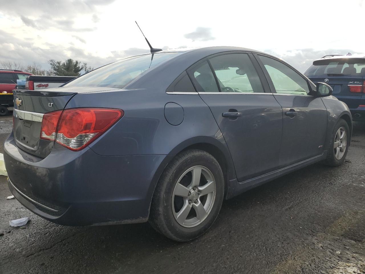 2013 Chevrolet Cruze - Image 3
