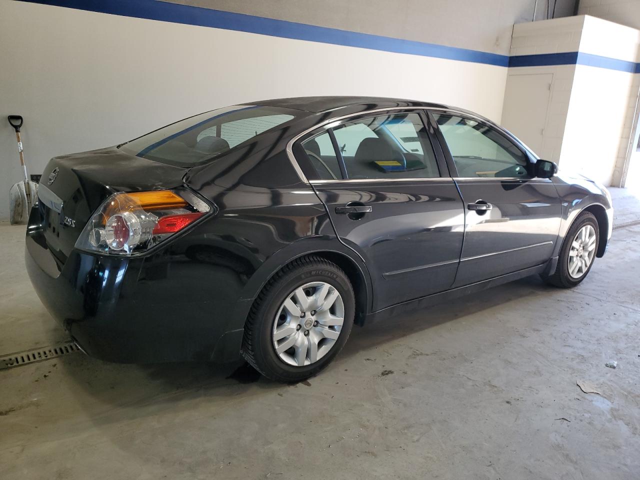 2010 Nissan Altima - Image 3