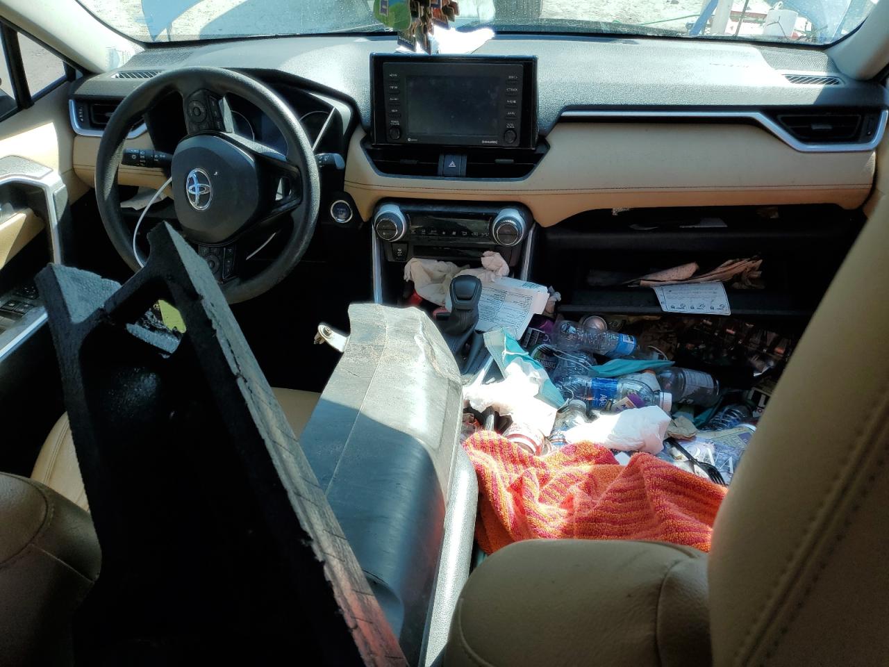 2021 Toyota RAV 4 - Image 8