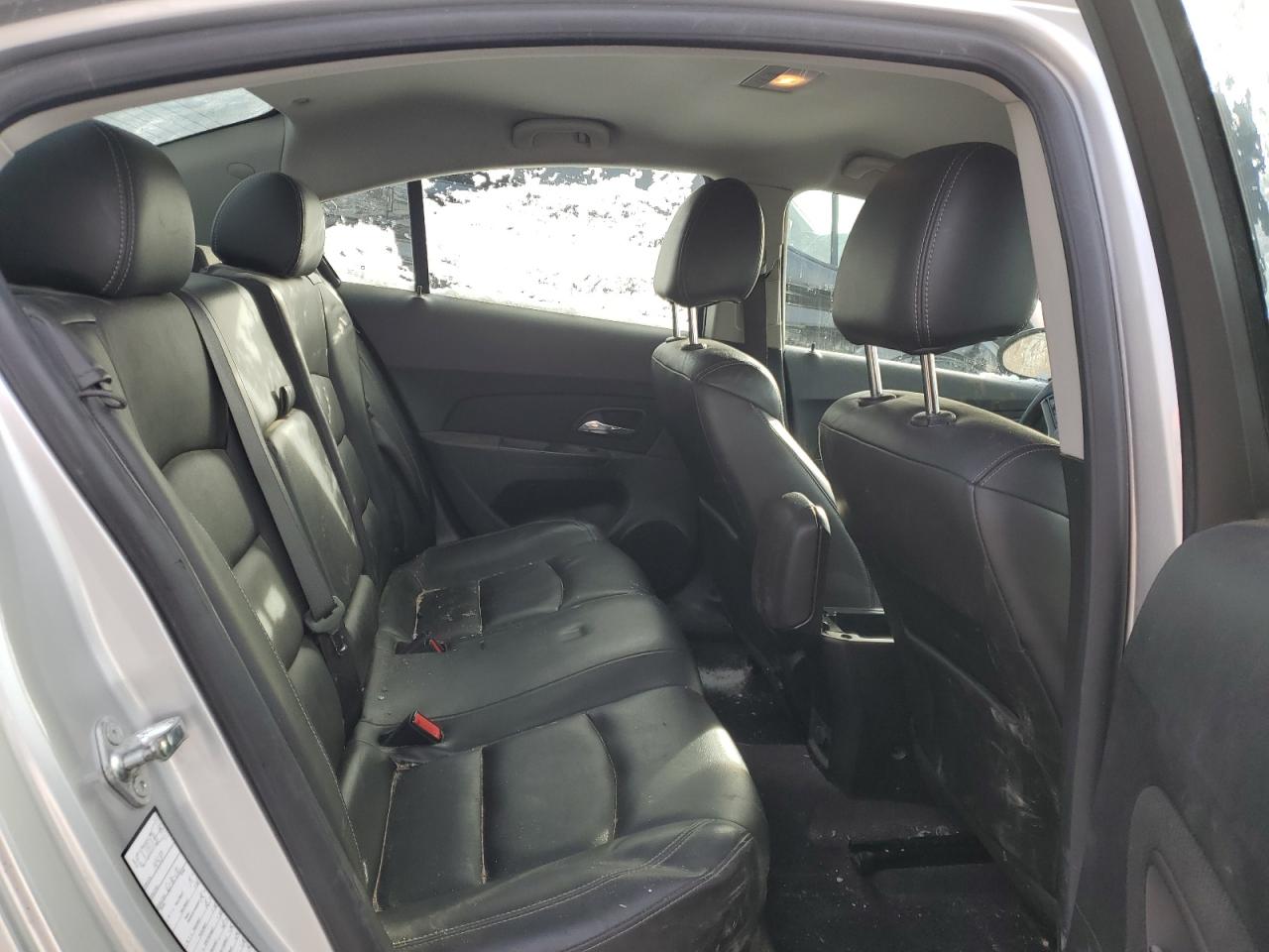 2012 Chevrolet Cruze - Image 10