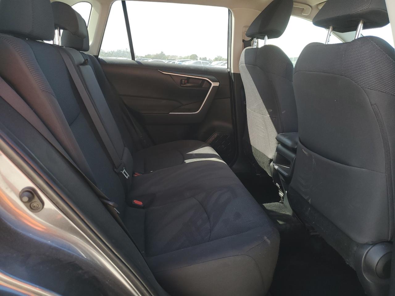 2019 Toyota RAV 4 - Image 11