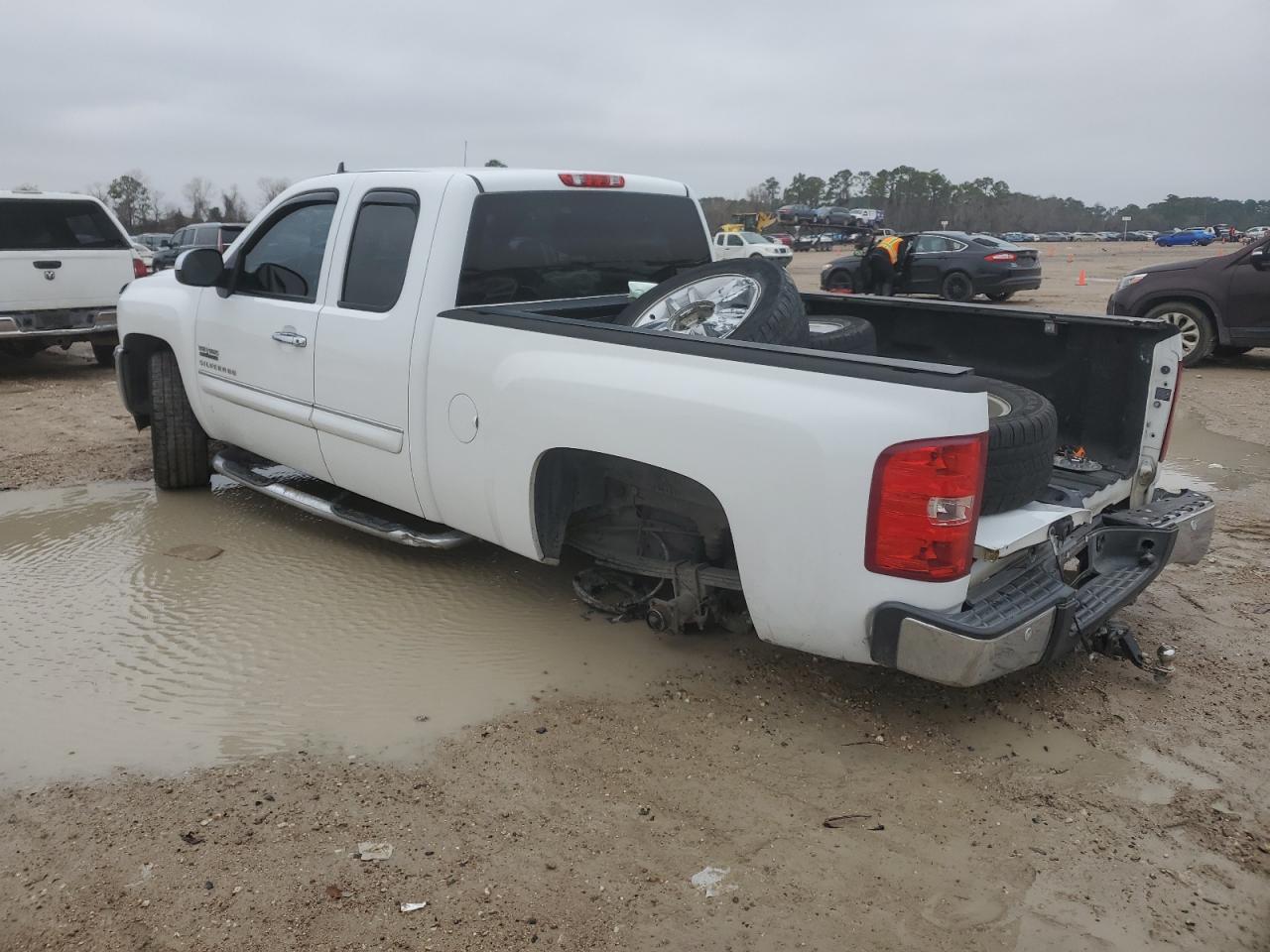 2013 Chevrolet Silverado - Image 2