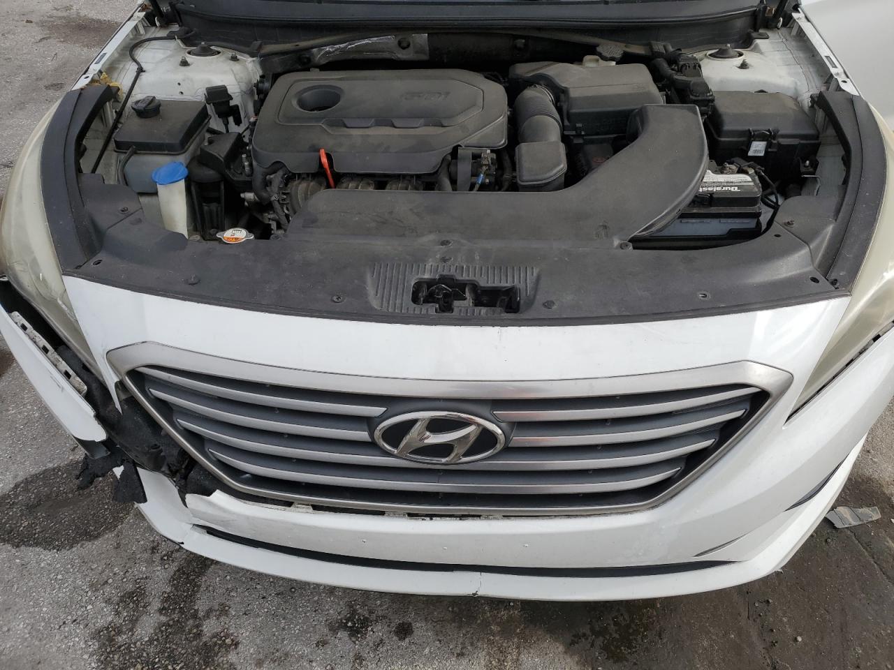 2016 Hyundai Sonata - Image 13