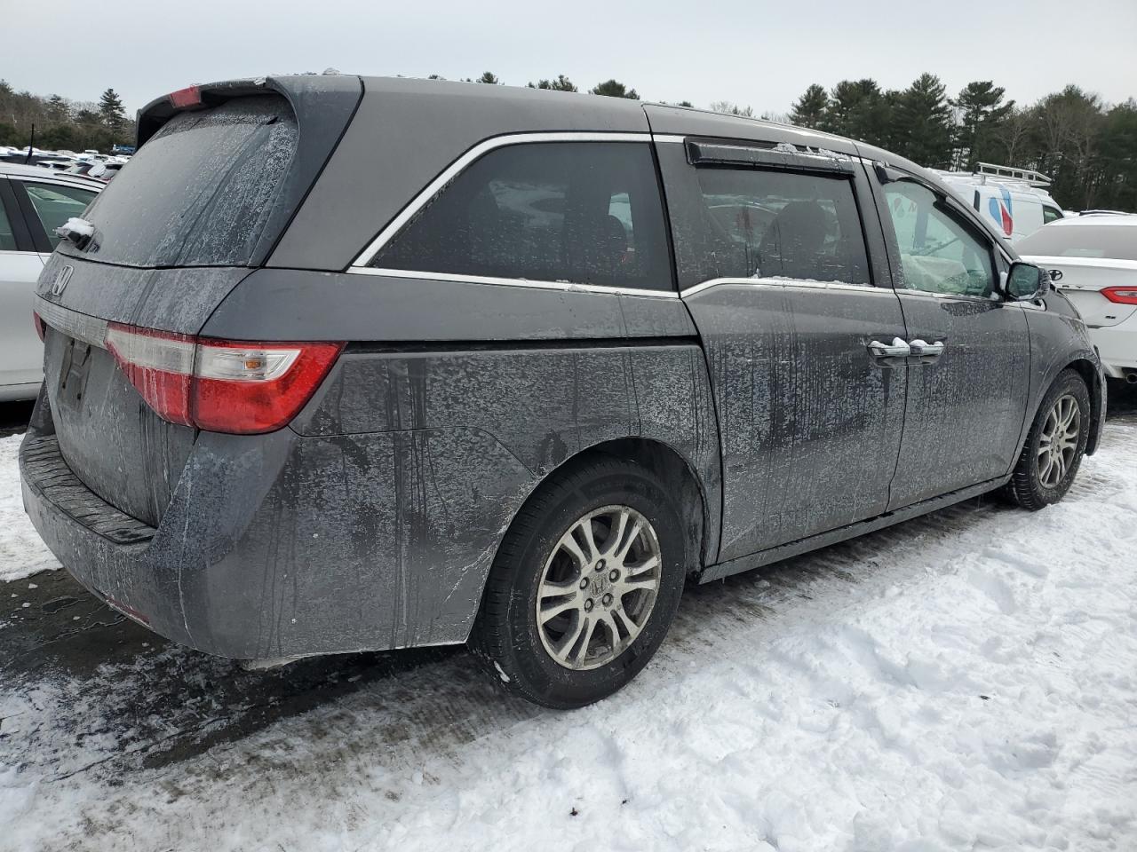 2012 Honda Odyssey - Image 3