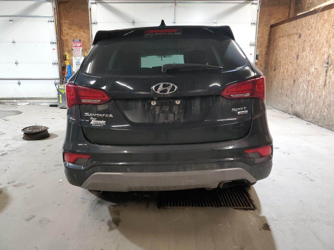 2017 Hyundai Santa Fe - Image 6