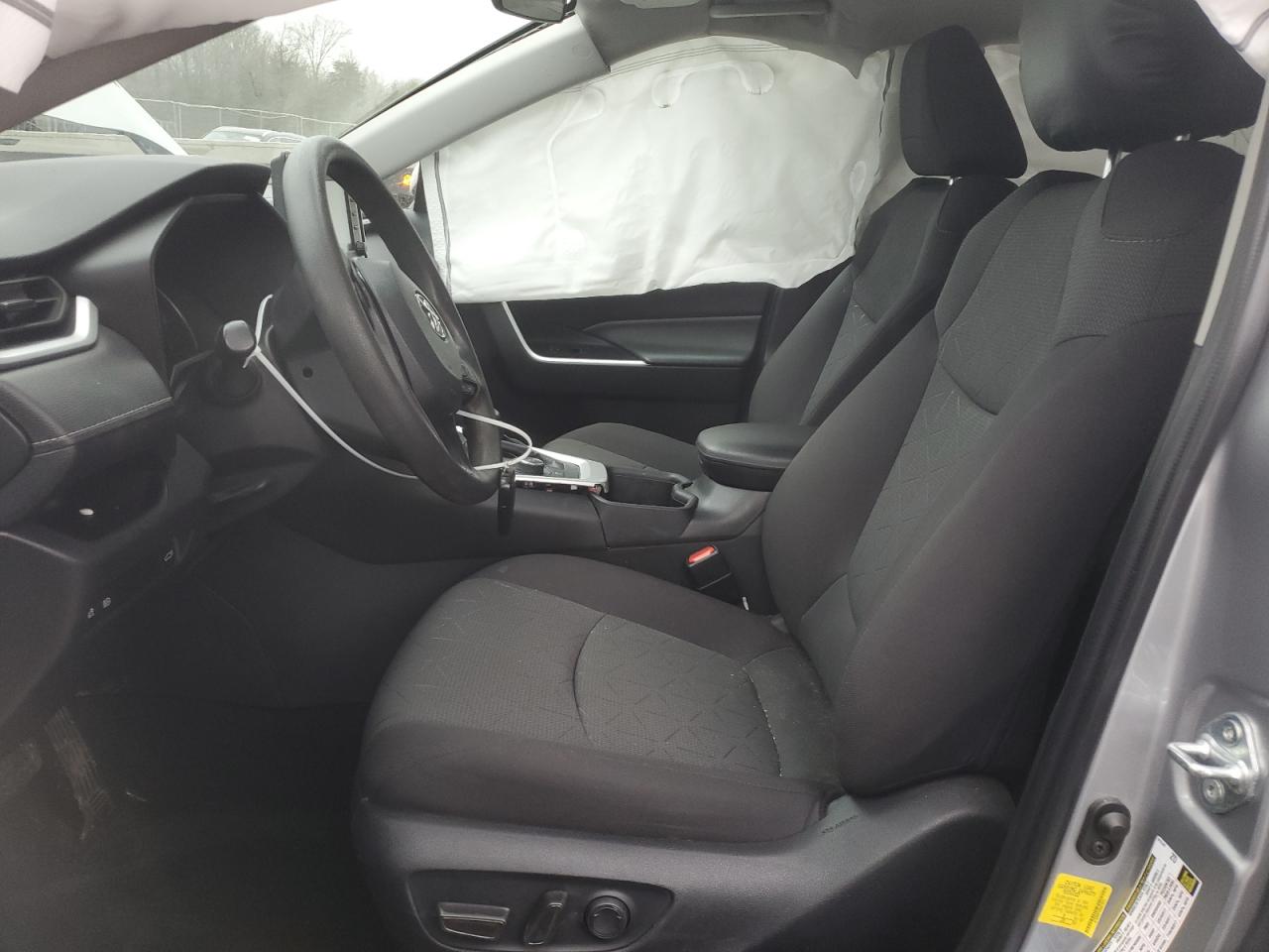 2022 Toyota RAV 4 - Image 7