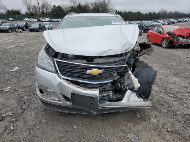 Parquets CHEVROLET TRAVERSE 2017 Srebrny