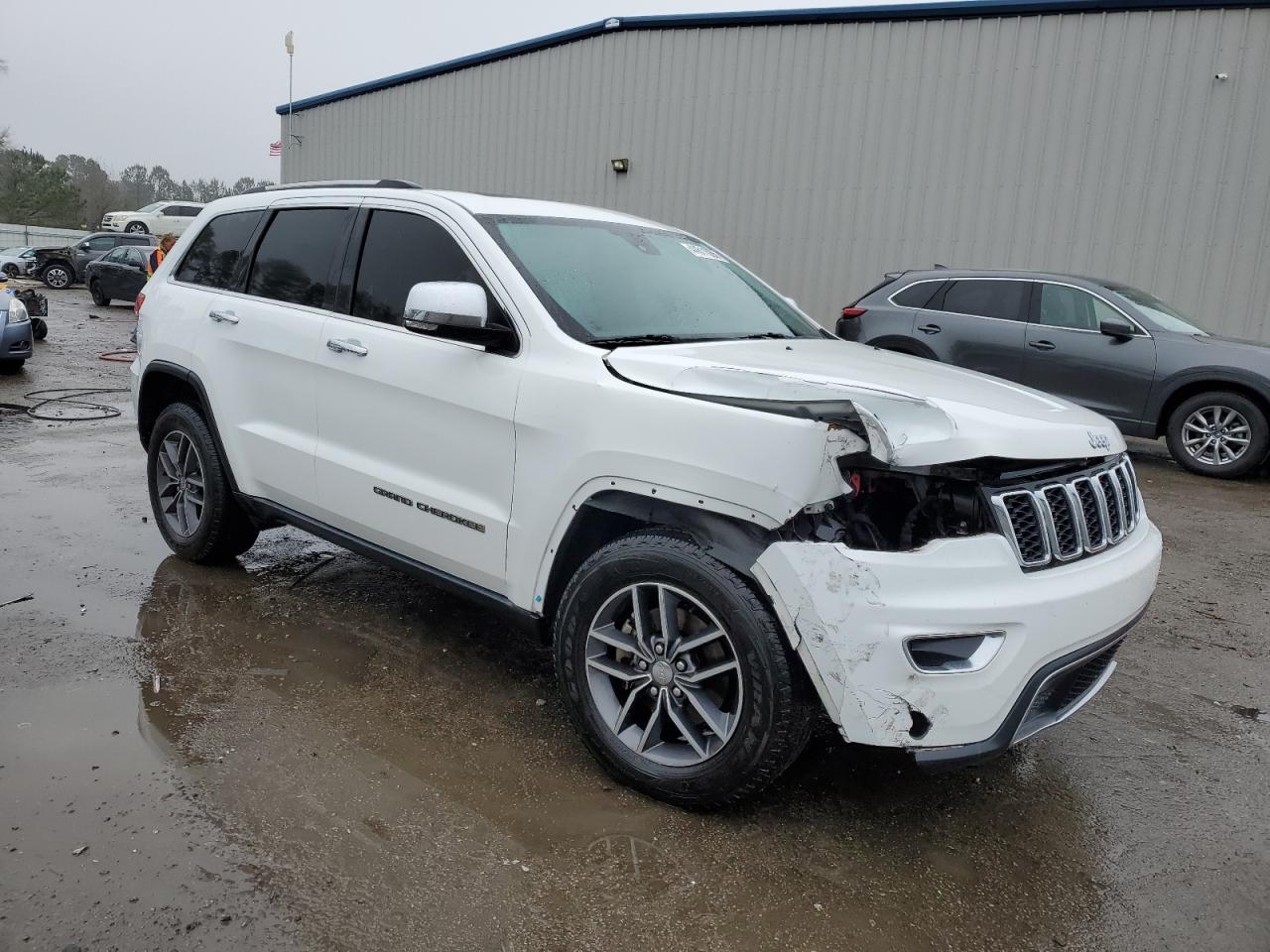 2017 Jeep Grand Cherokee - Image 4
