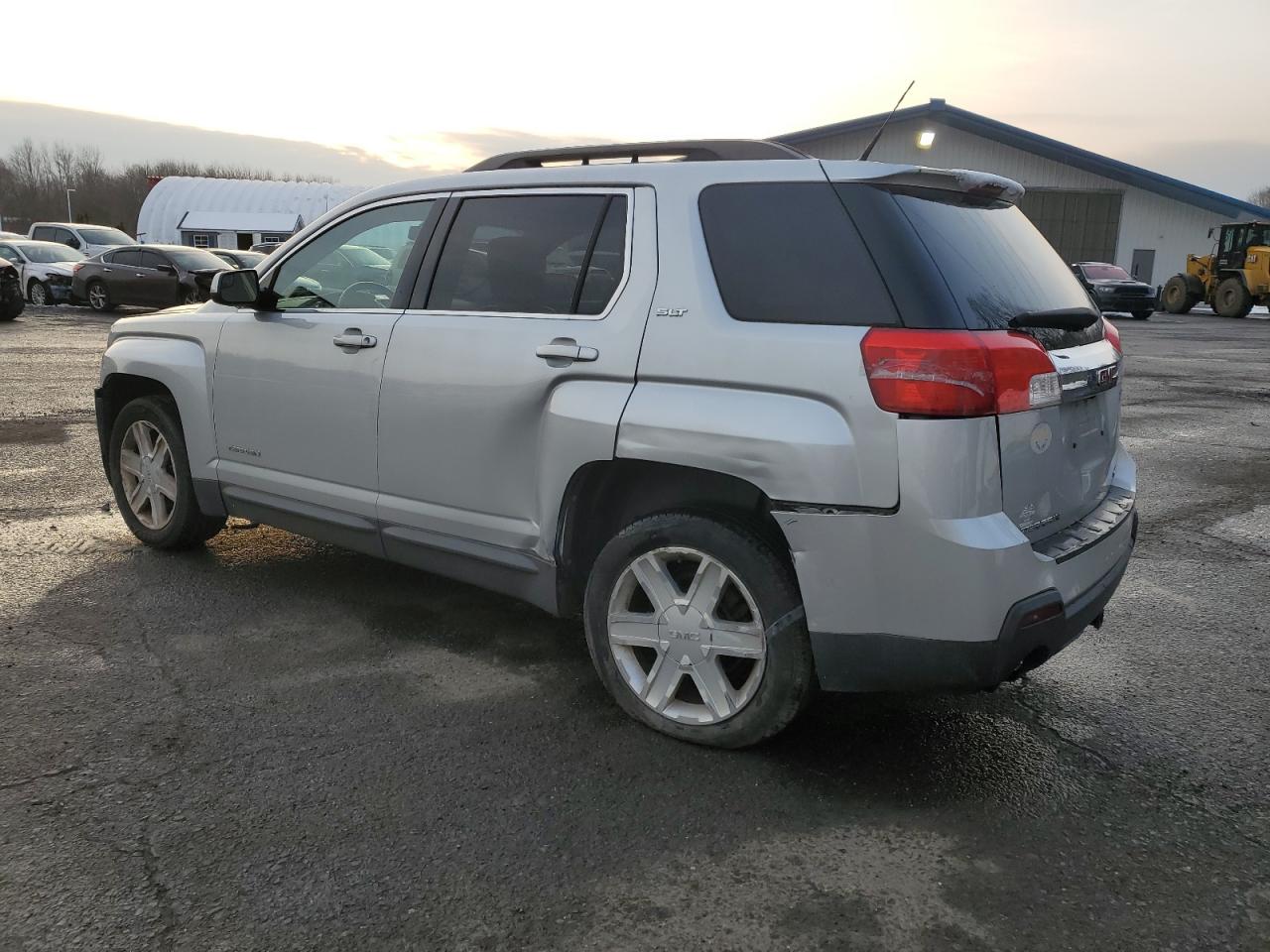 2011 GMC Terrain - Image 2