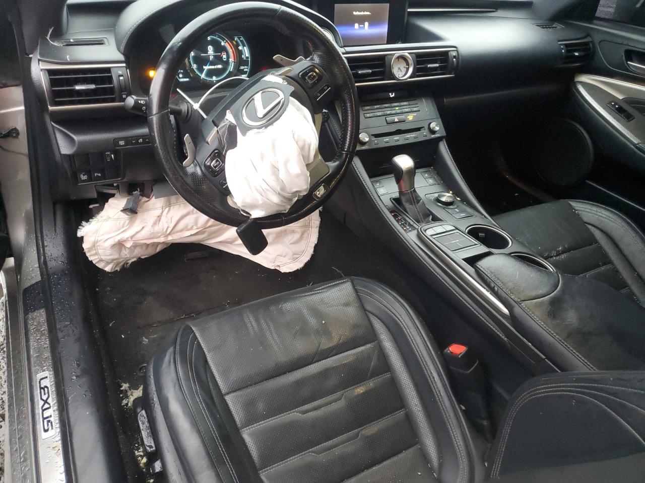2016 Lexus RC - Image 8