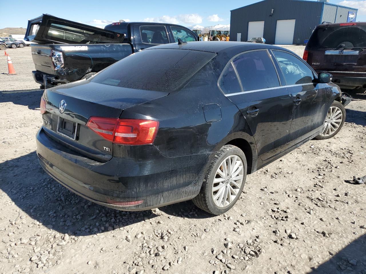 2015 Volkswagen Jetta - Image 3