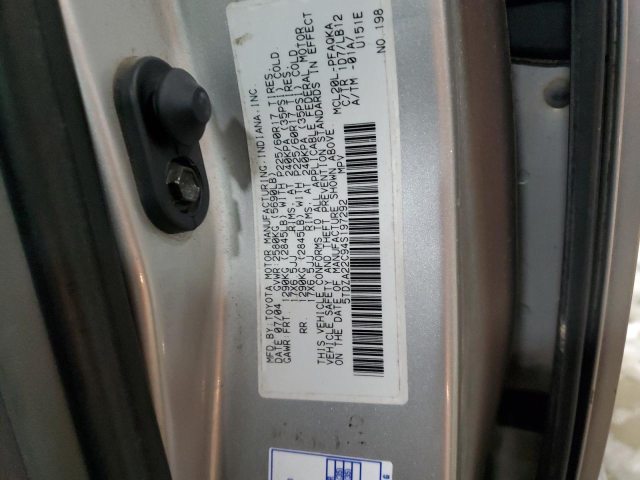 2004 Toyota Sienna - Image 15