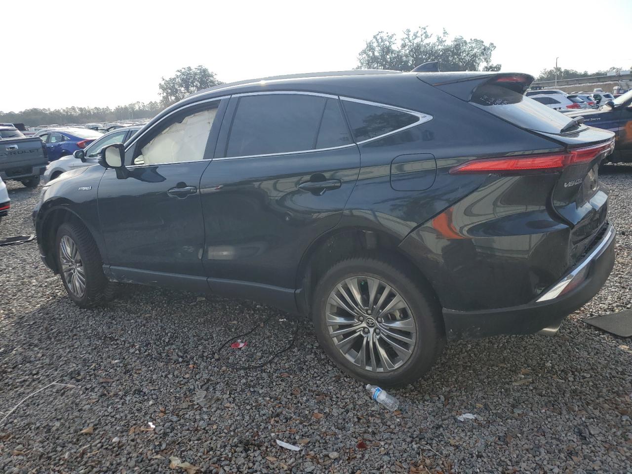 2021 Toyota Venza - Image 2